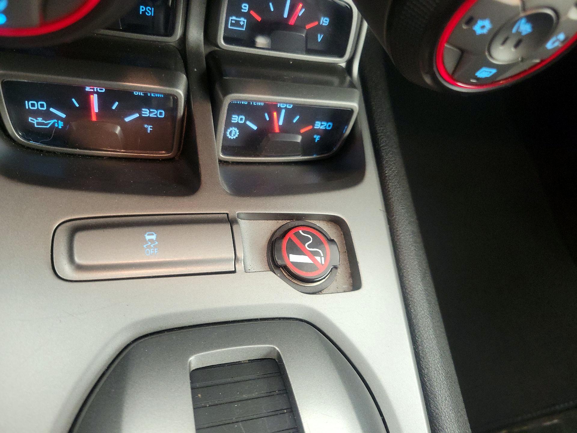 Thumbnail: 2015 Chevrolet Camaro - 19