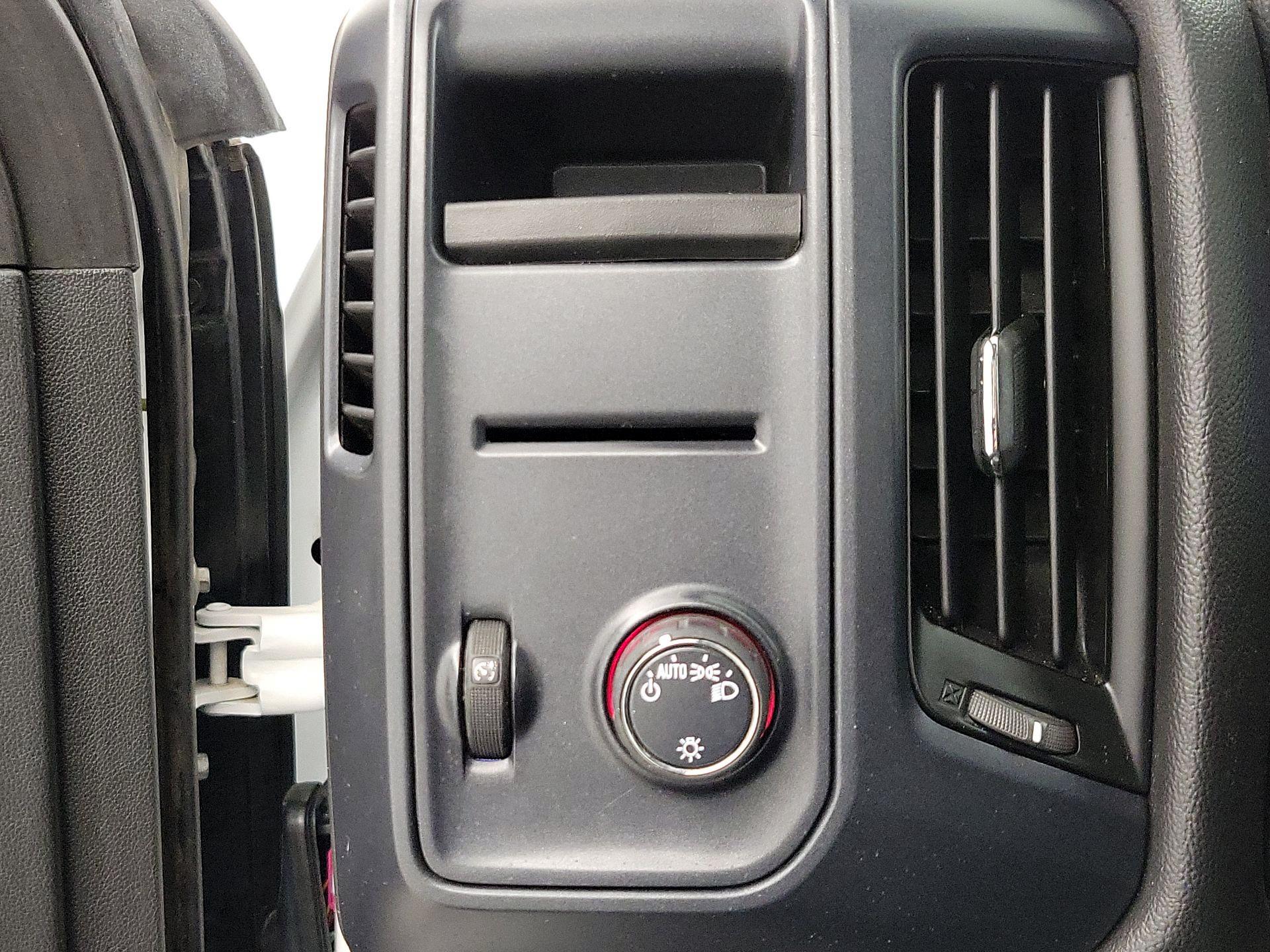 Thumbnail: 2015 GMC Sierra 1500 - 13