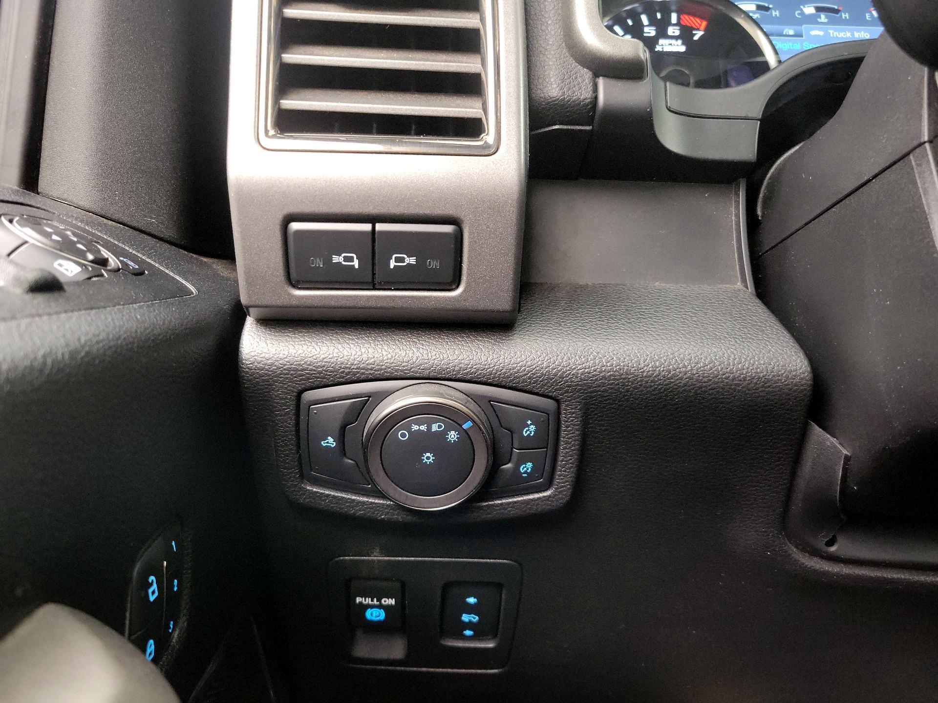 Thumbnail: 2019 Ford F-150 - 13