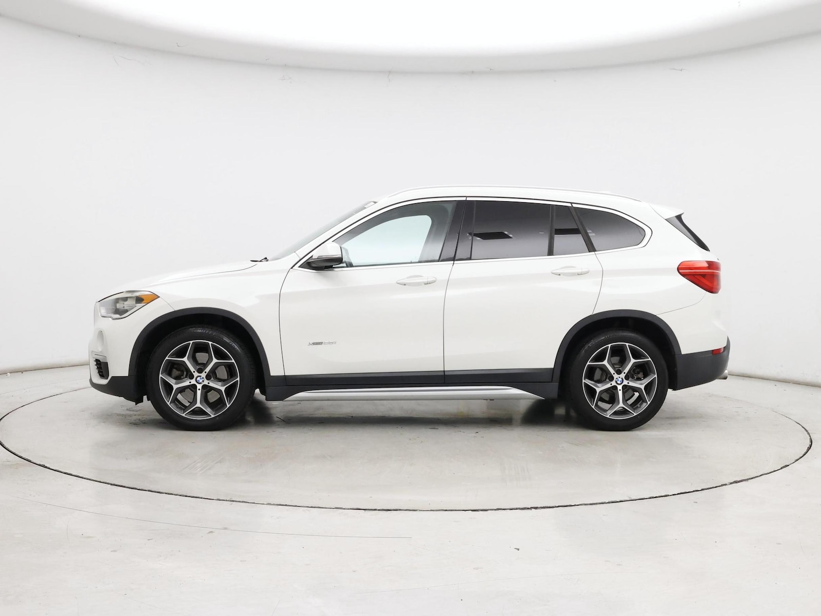 2016 BMW X1 28i - Photo 4