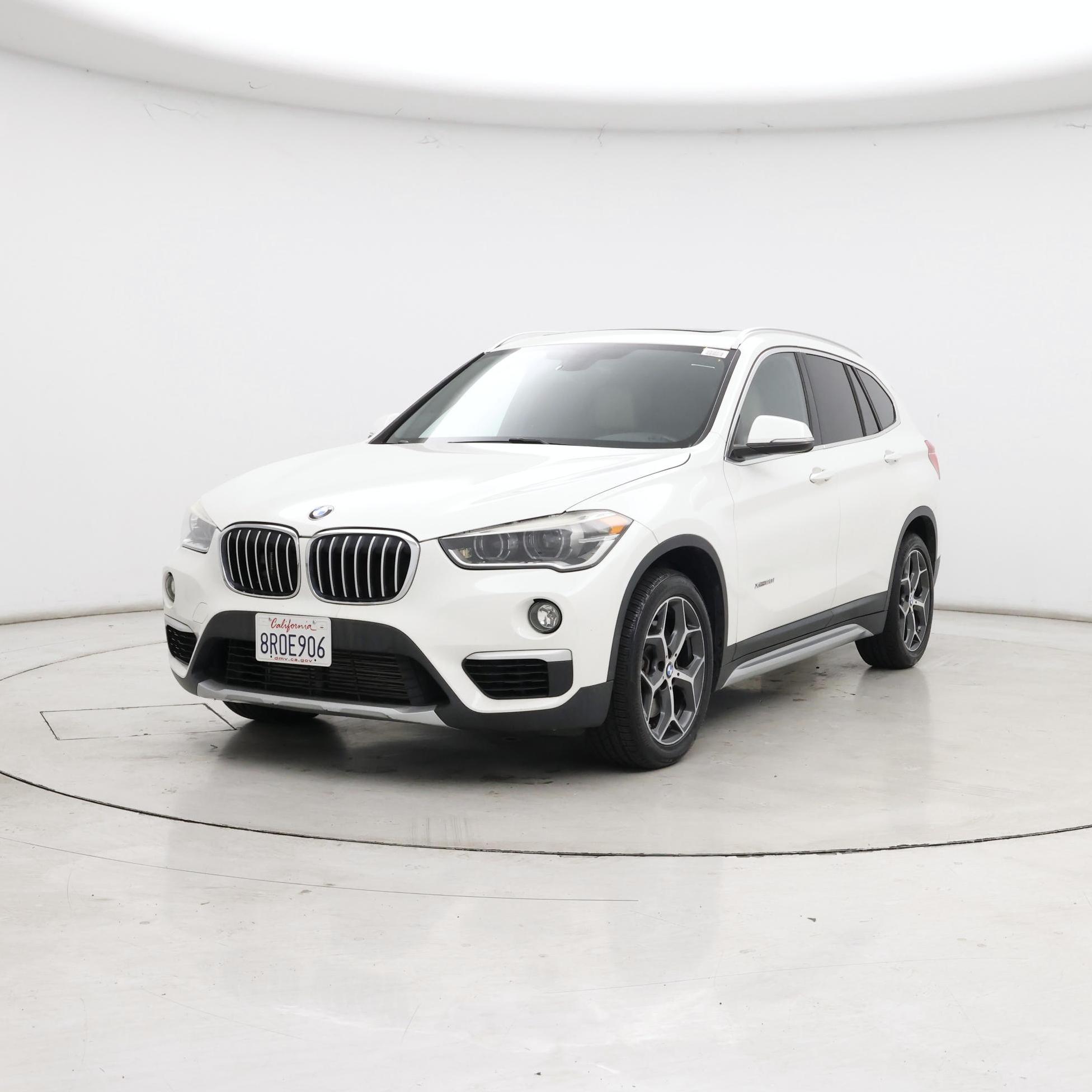 Thumbnail: 2016 BMW X1 - 4