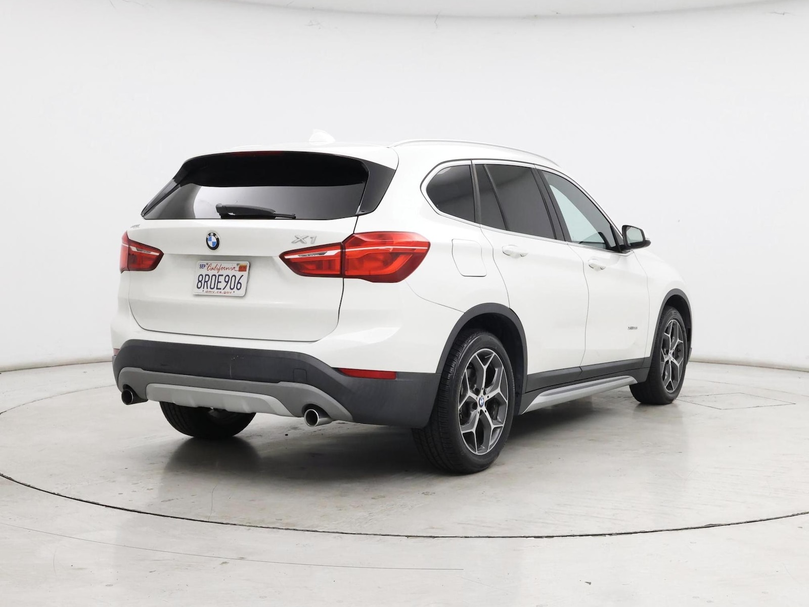 2016 BMW X1 28i - Photo 9