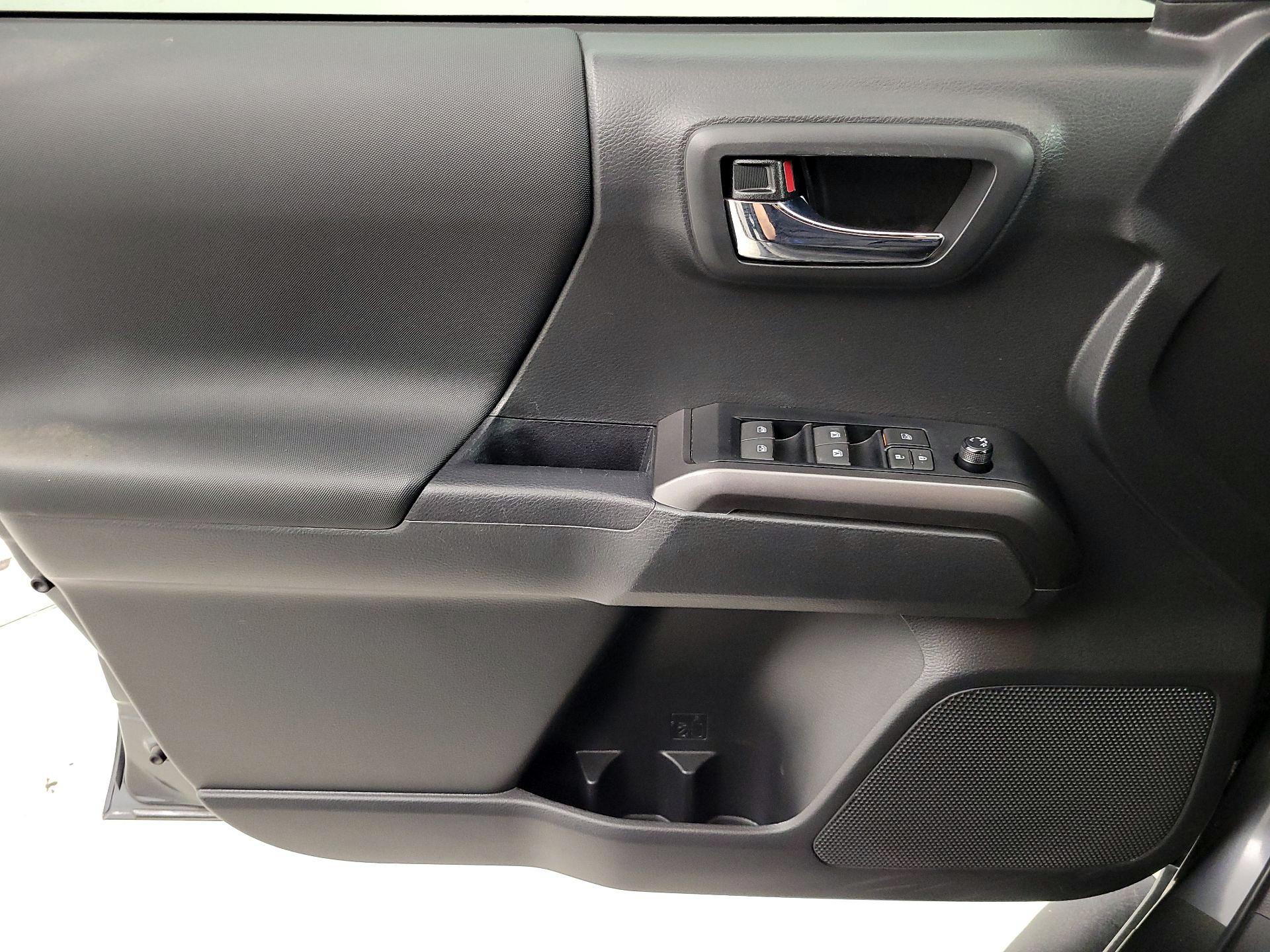 Thumbnail: 2023 Toyota Tacoma - 12