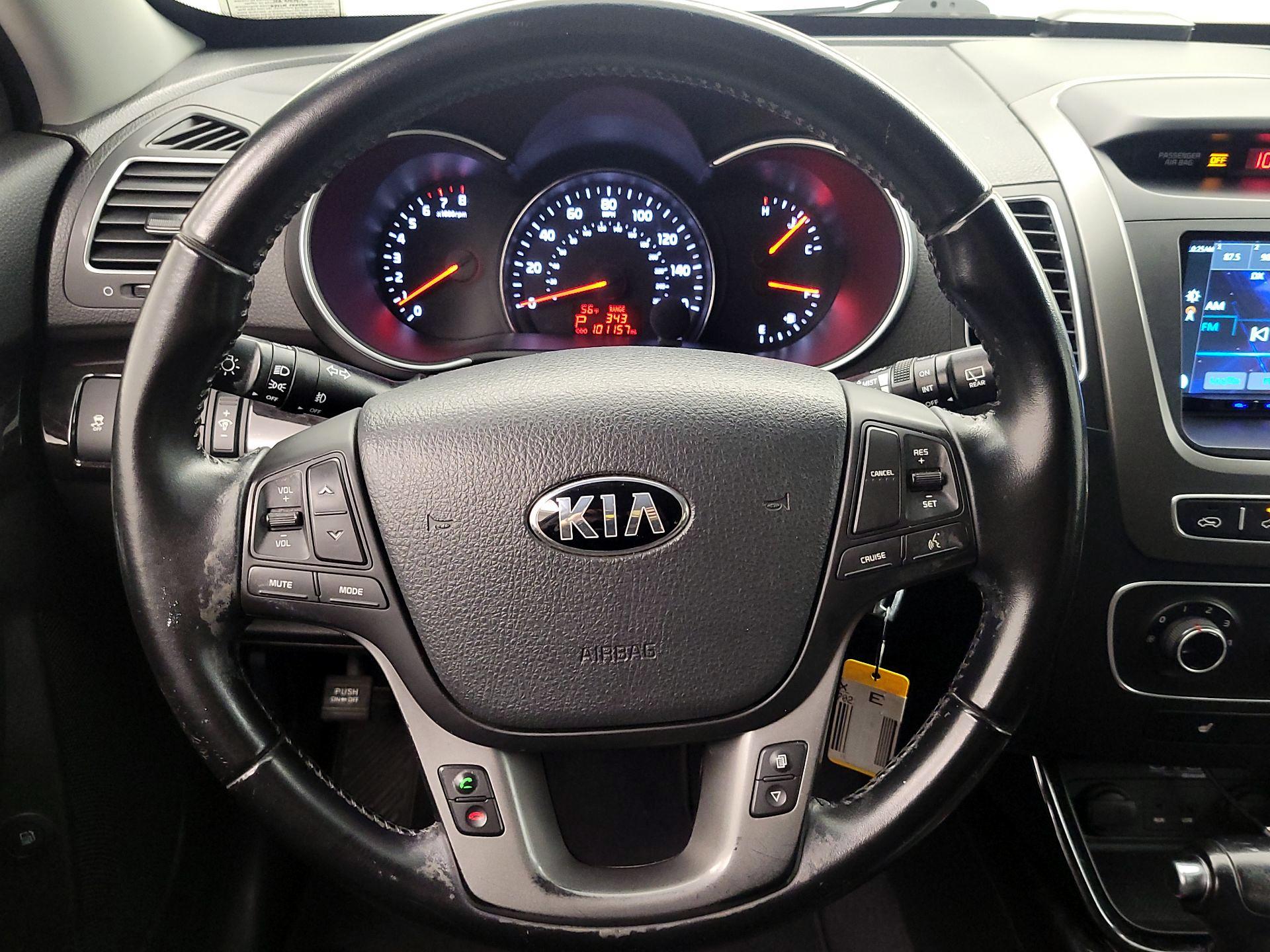Thumbnail: 2015 Kia Sorento - 10