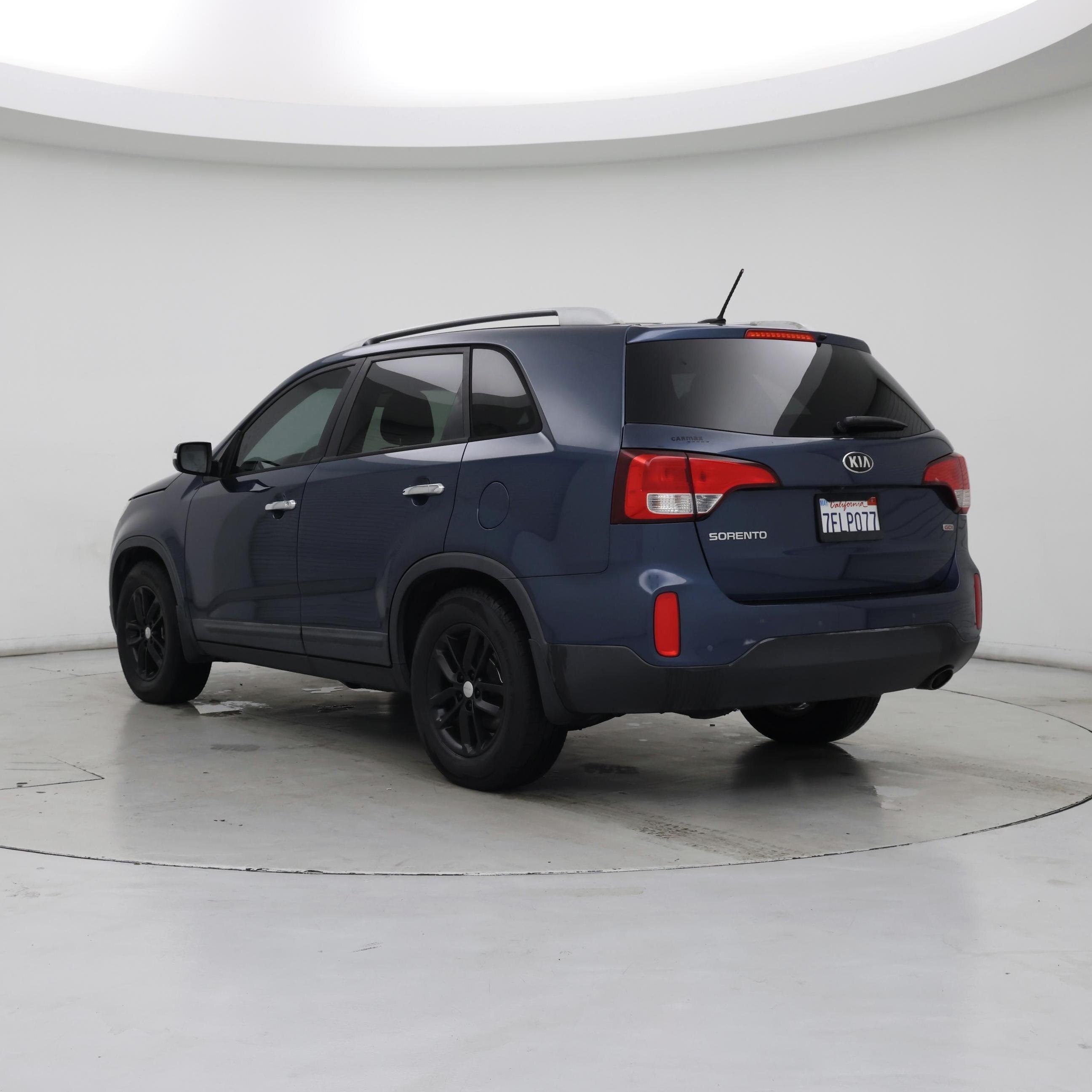Thumbnail: 2015 Kia Sorento - 2