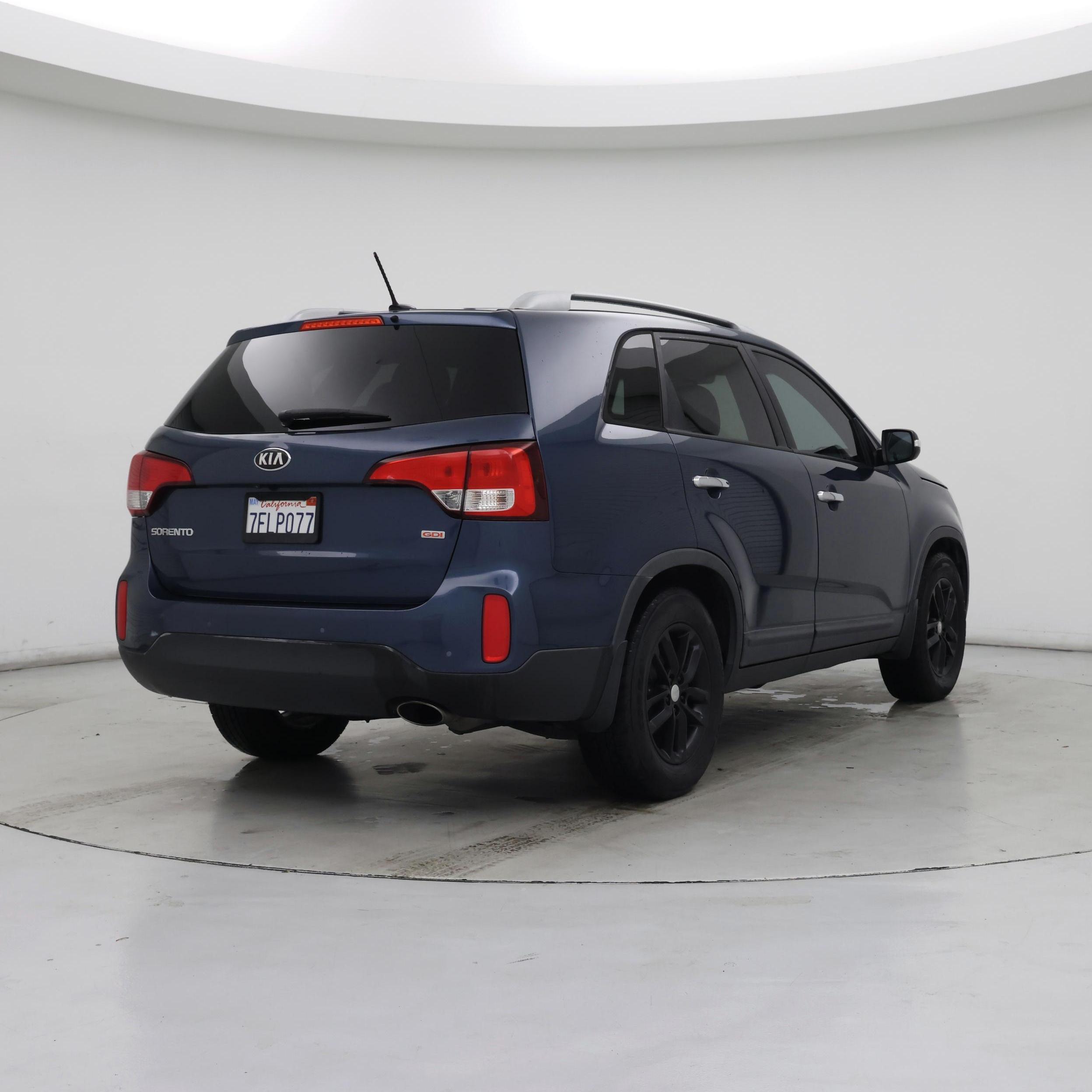 Thumbnail: 2015 Kia Sorento - 8