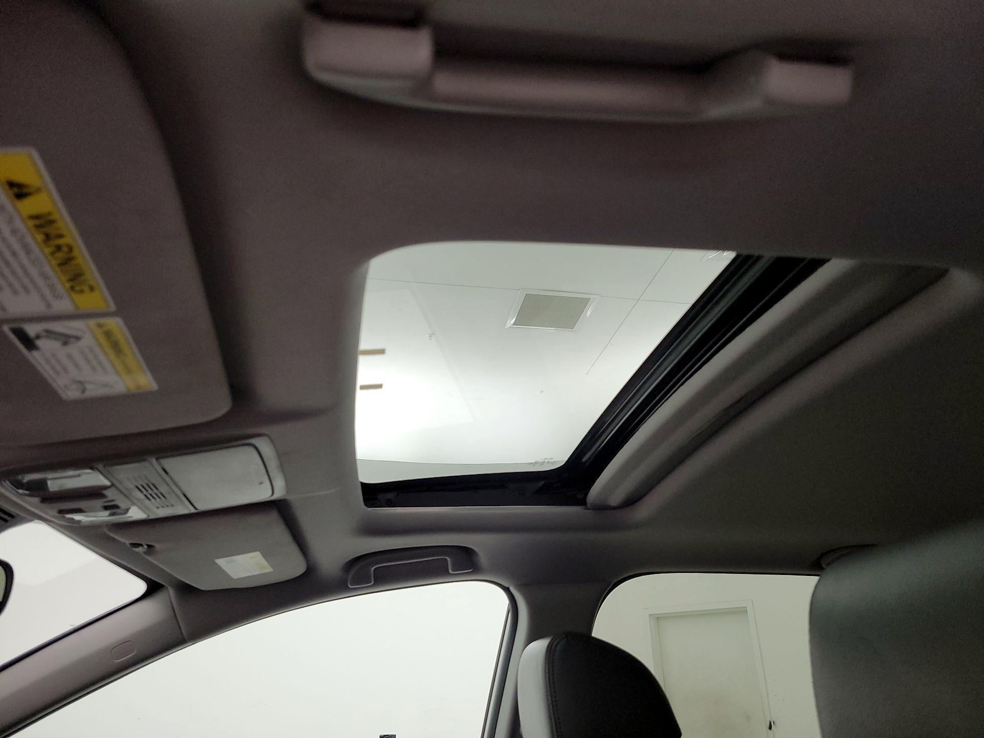 Thumbnail: 2019 Honda CR-V - 19