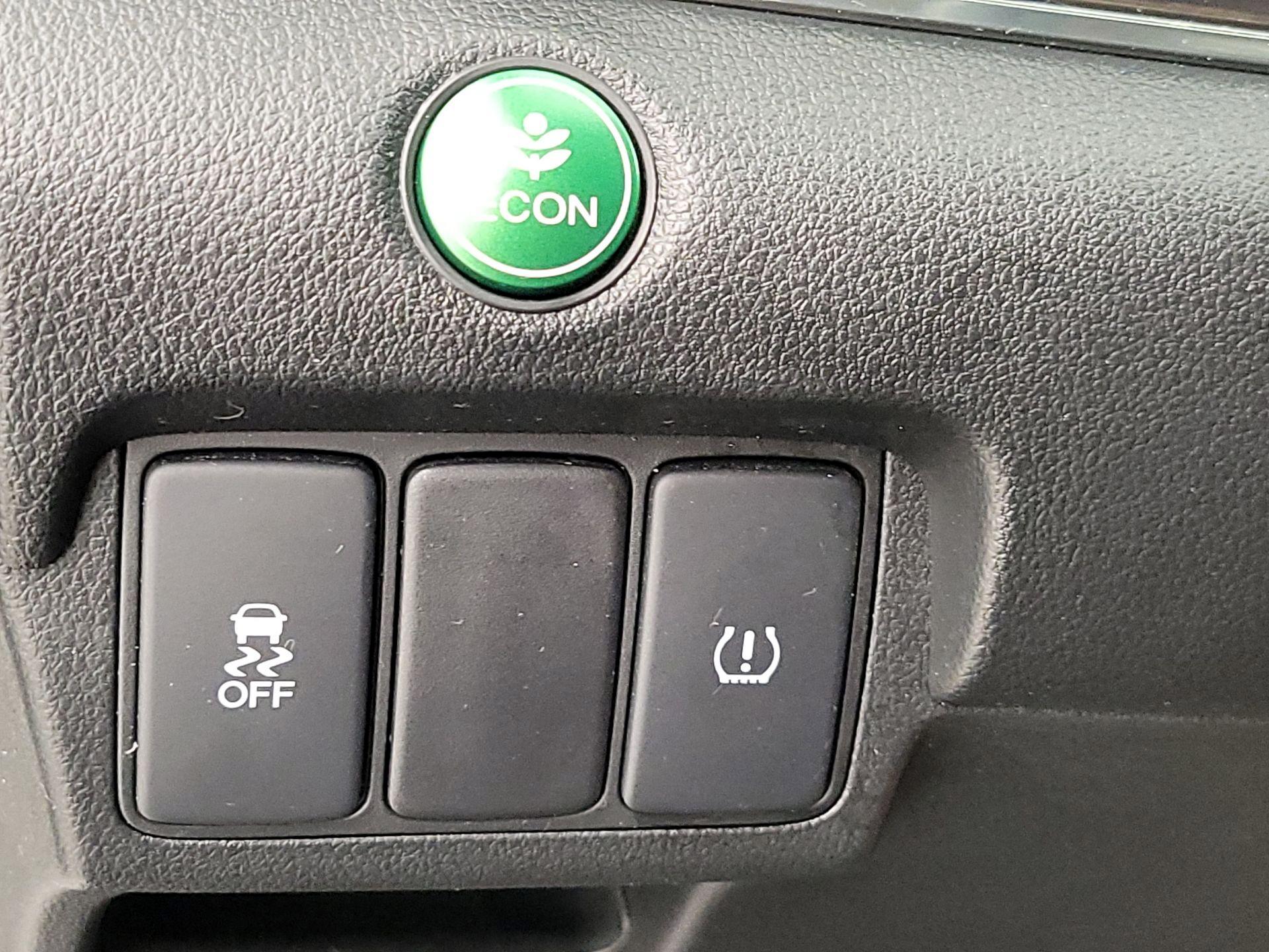 Thumbnail: 2016 Honda CR-V - 13