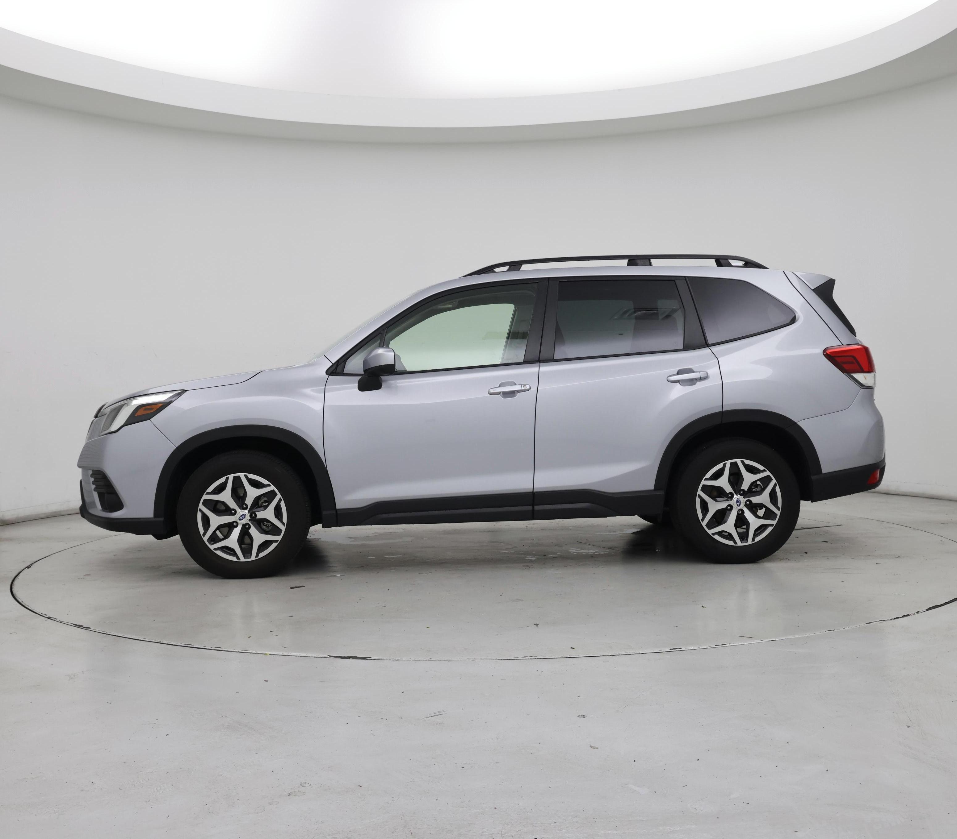 Thumbnail: 2022 Subaru Forester - 3