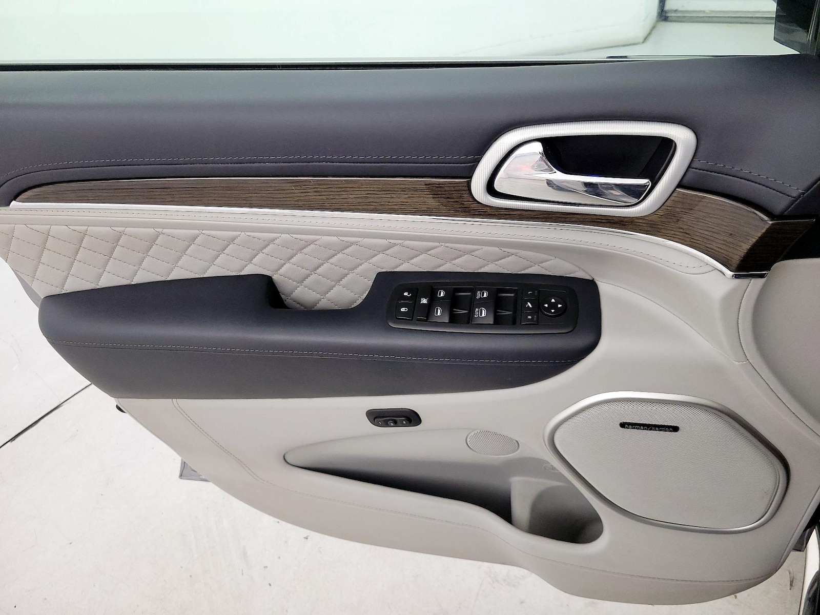 2019 Jeep Grand Cherokee Summit - Photo 13