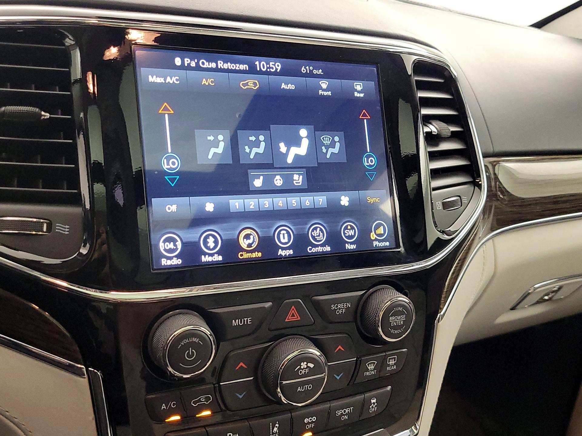 Thumbnail: 2019 Jeep Grand Cherokee - 17