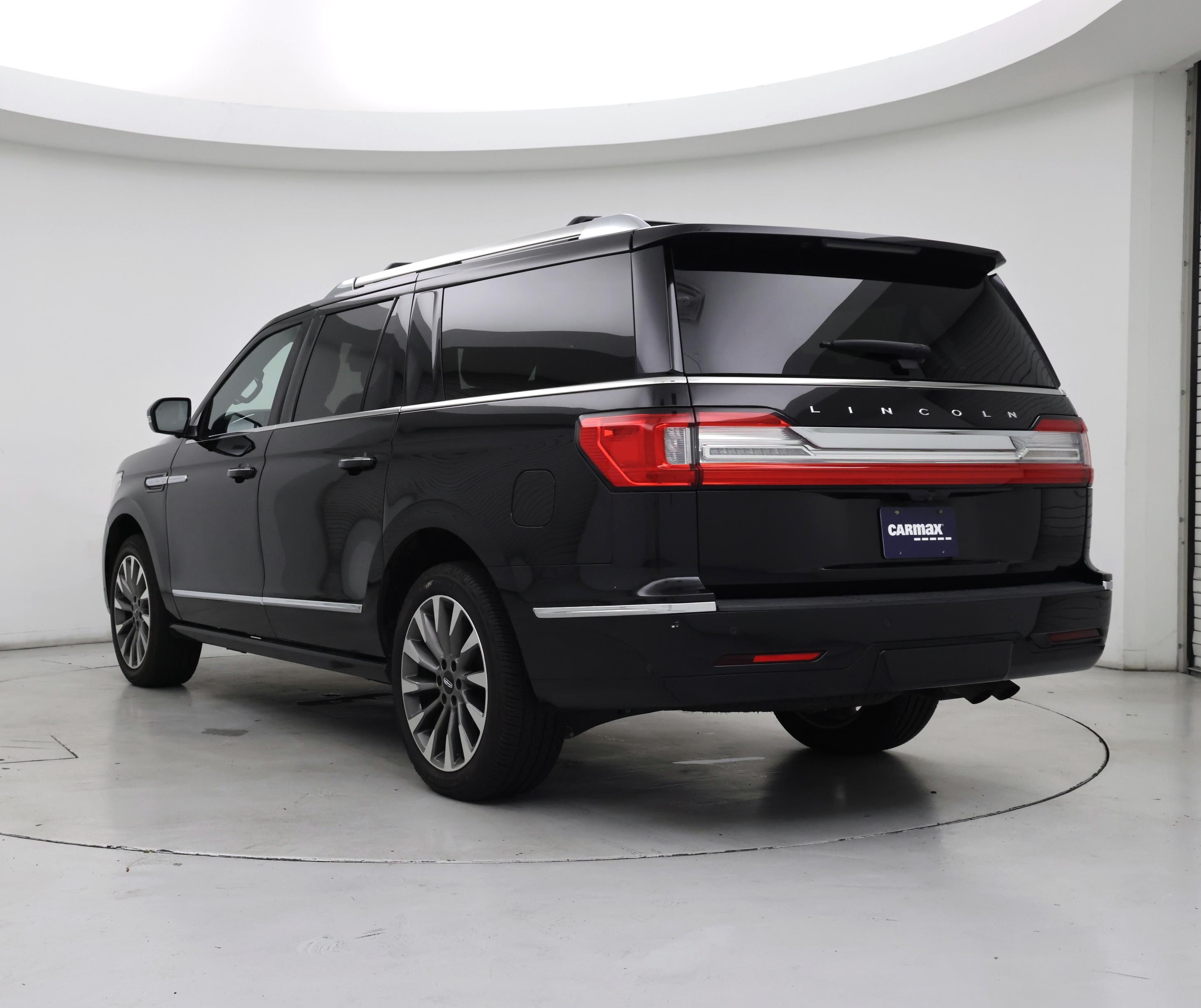 Thumbnail: 2020 Lincoln Navigator L - 2