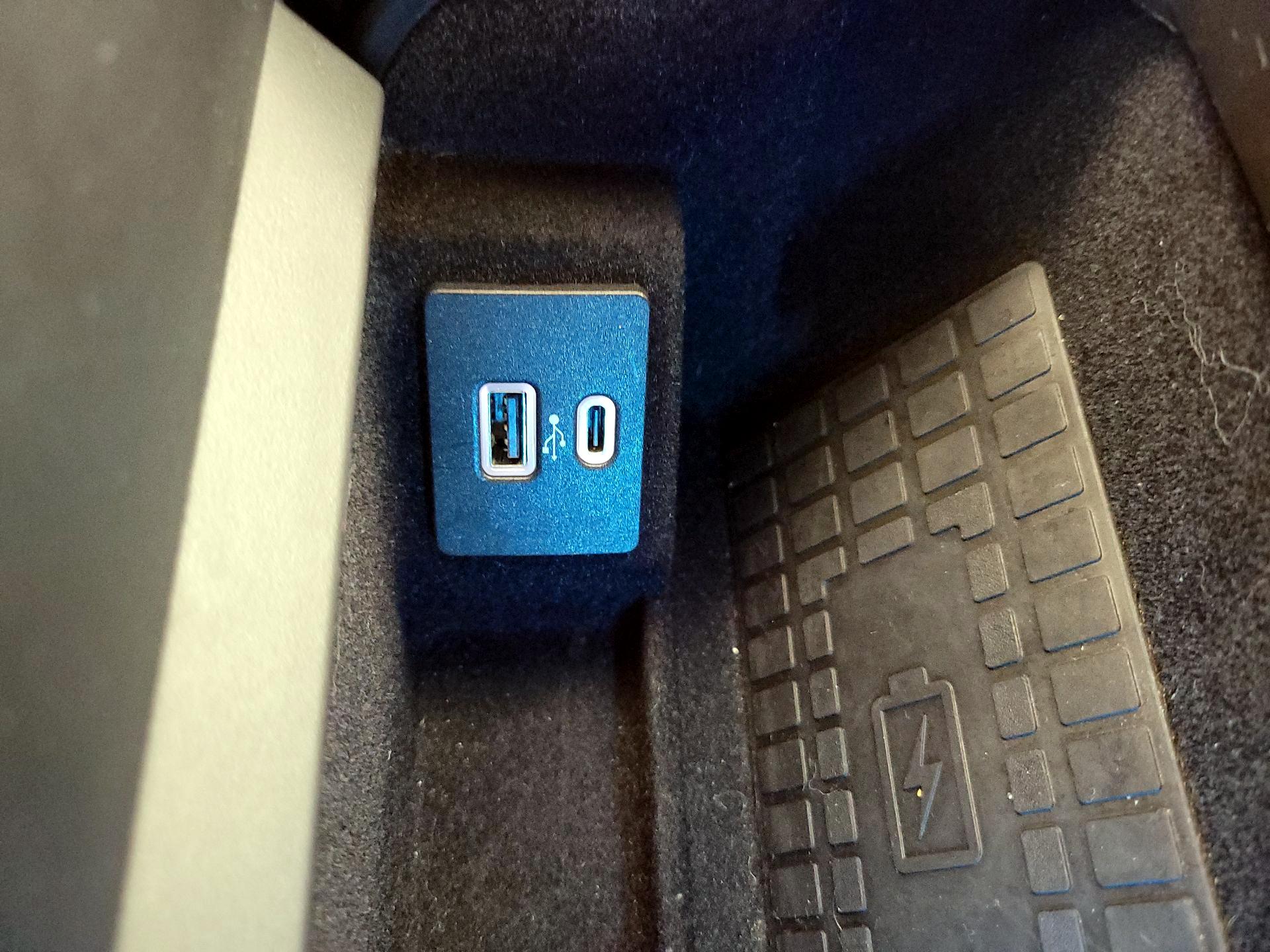 Thumbnail: 2020 Lincoln Navigator L - 19