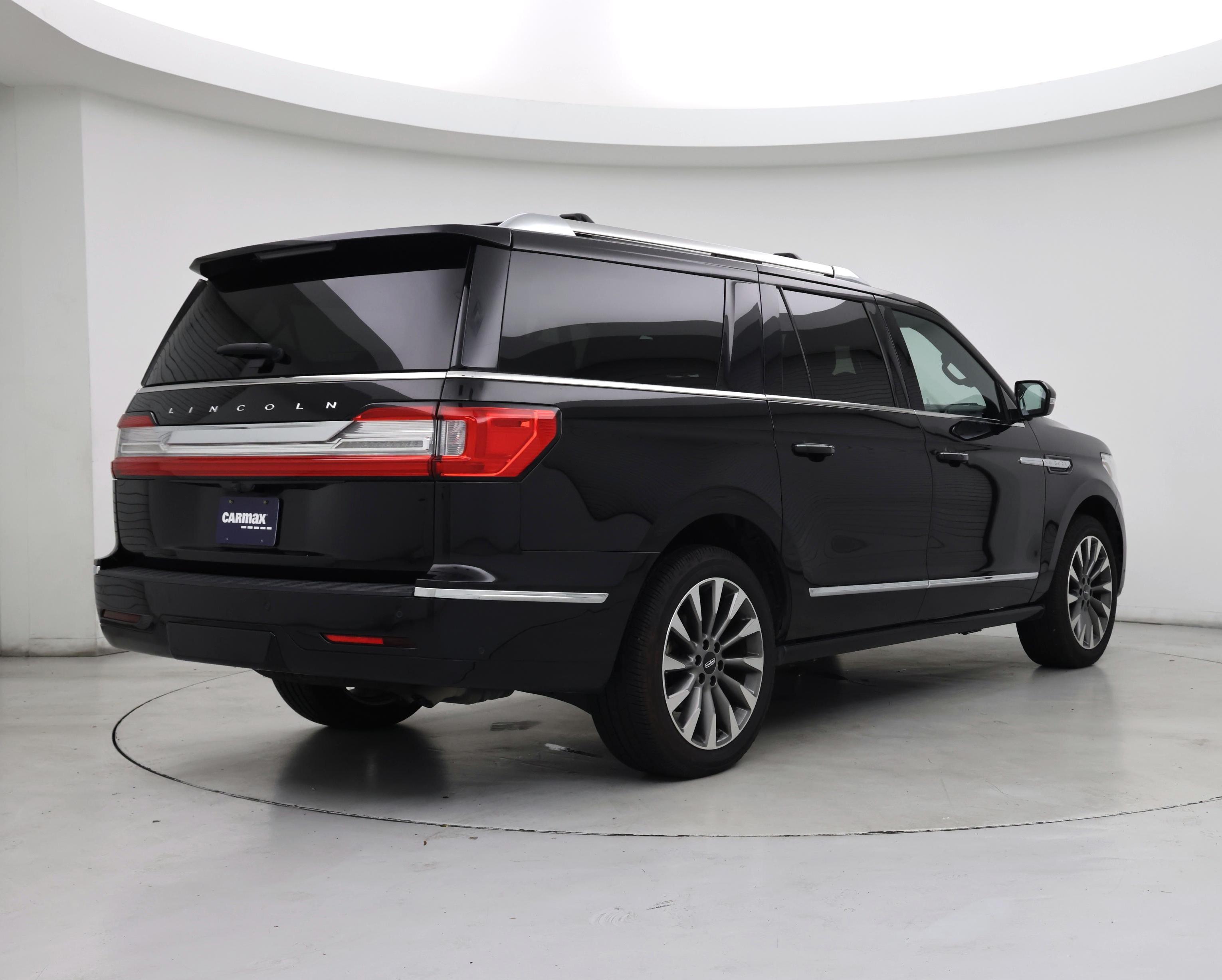 Thumbnail: 2020 Lincoln Navigator L - 8