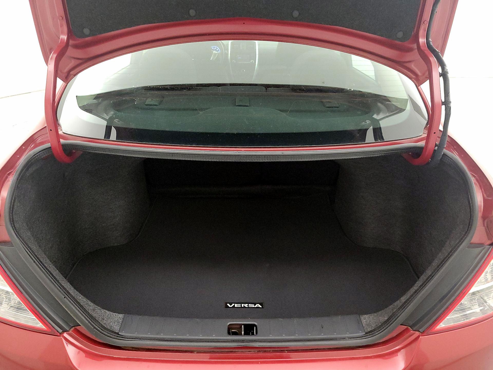 Thumbnail: 2017 Nissan Versa - 20