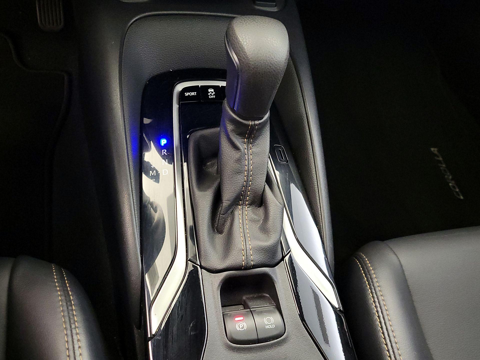 Thumbnail: 2021 Toyota Corolla - 17