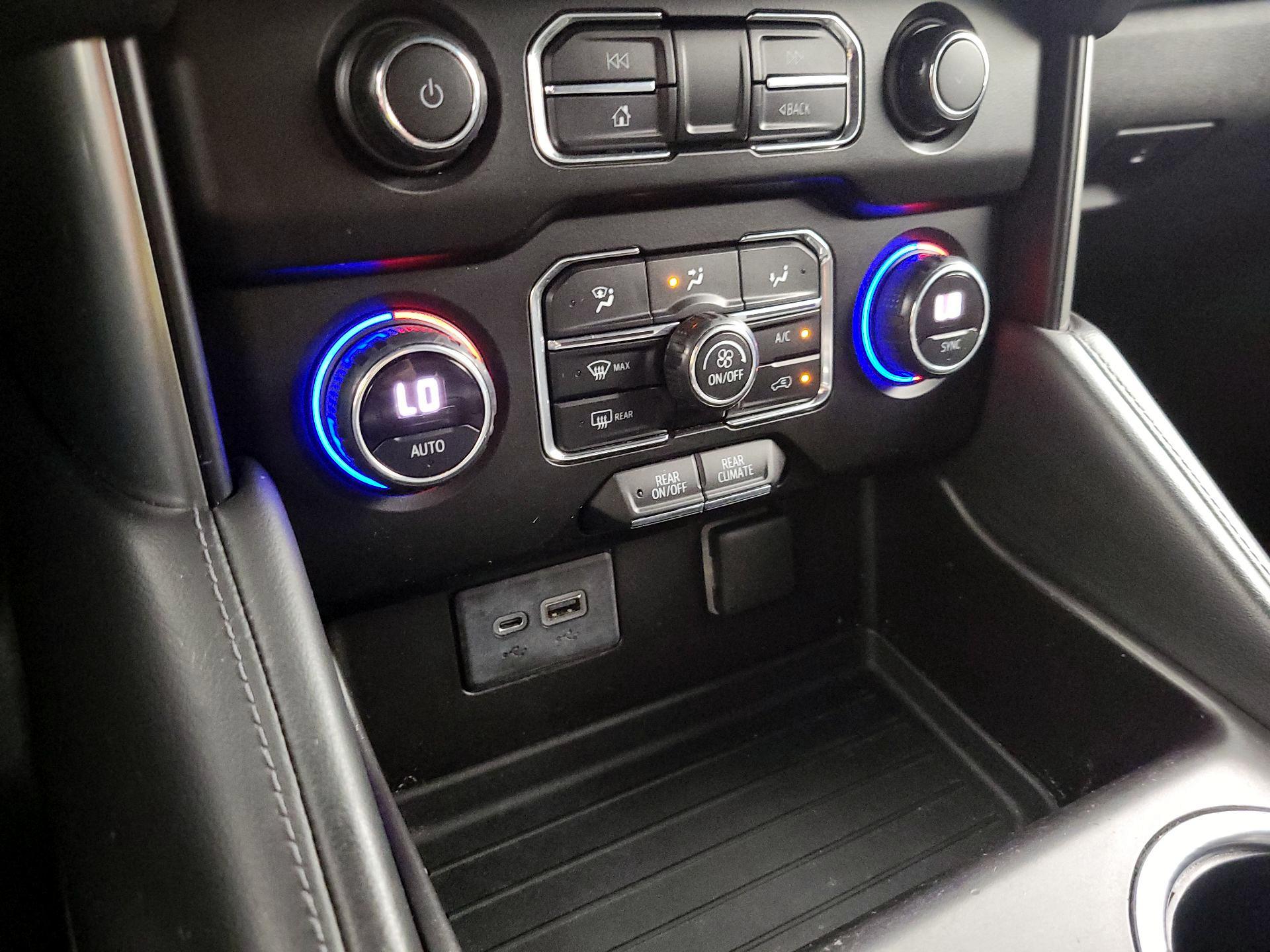 Thumbnail: 2021 Chevrolet Suburban - 16