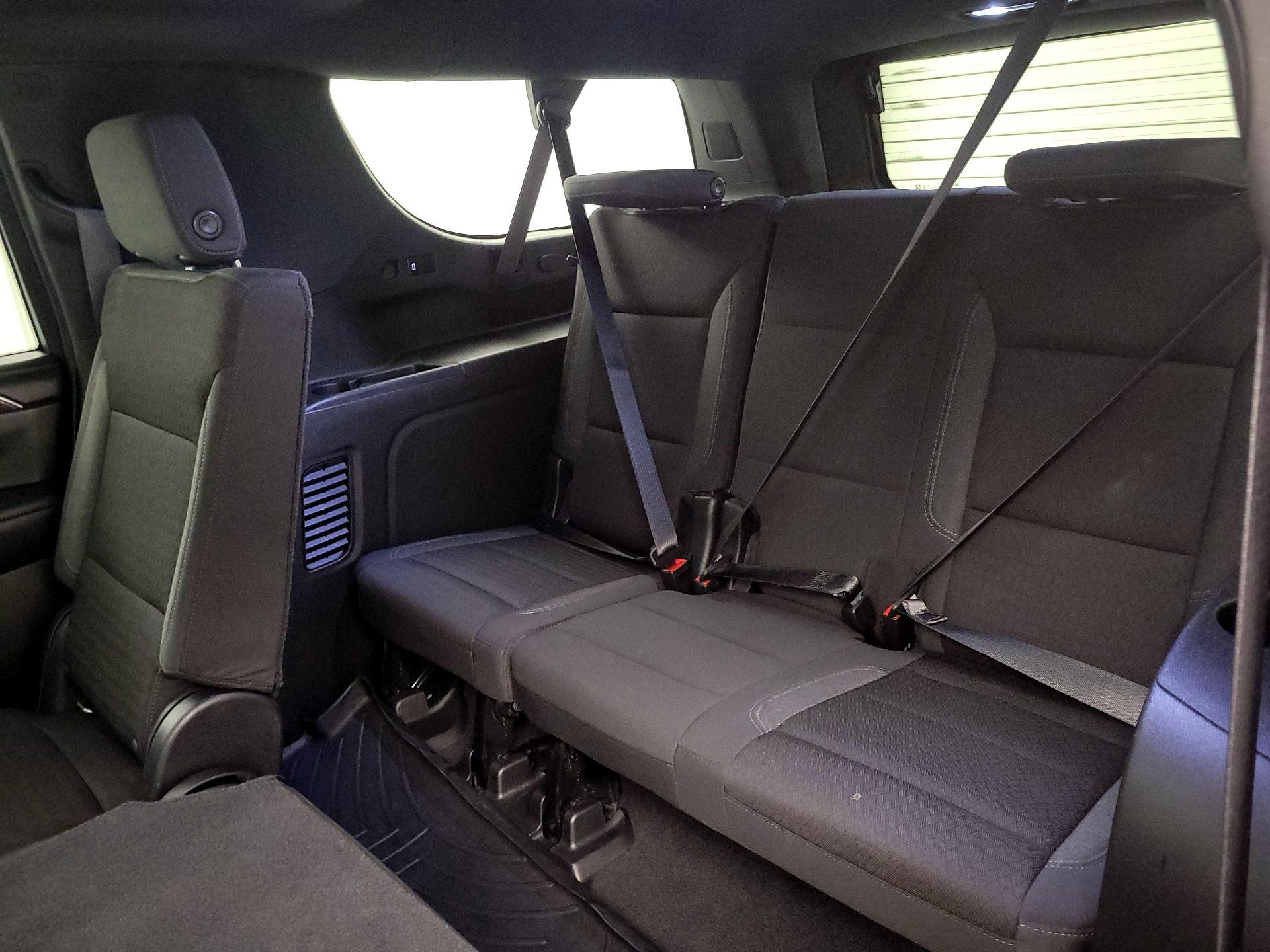 Thumbnail: 2021 Chevrolet Suburban - 20