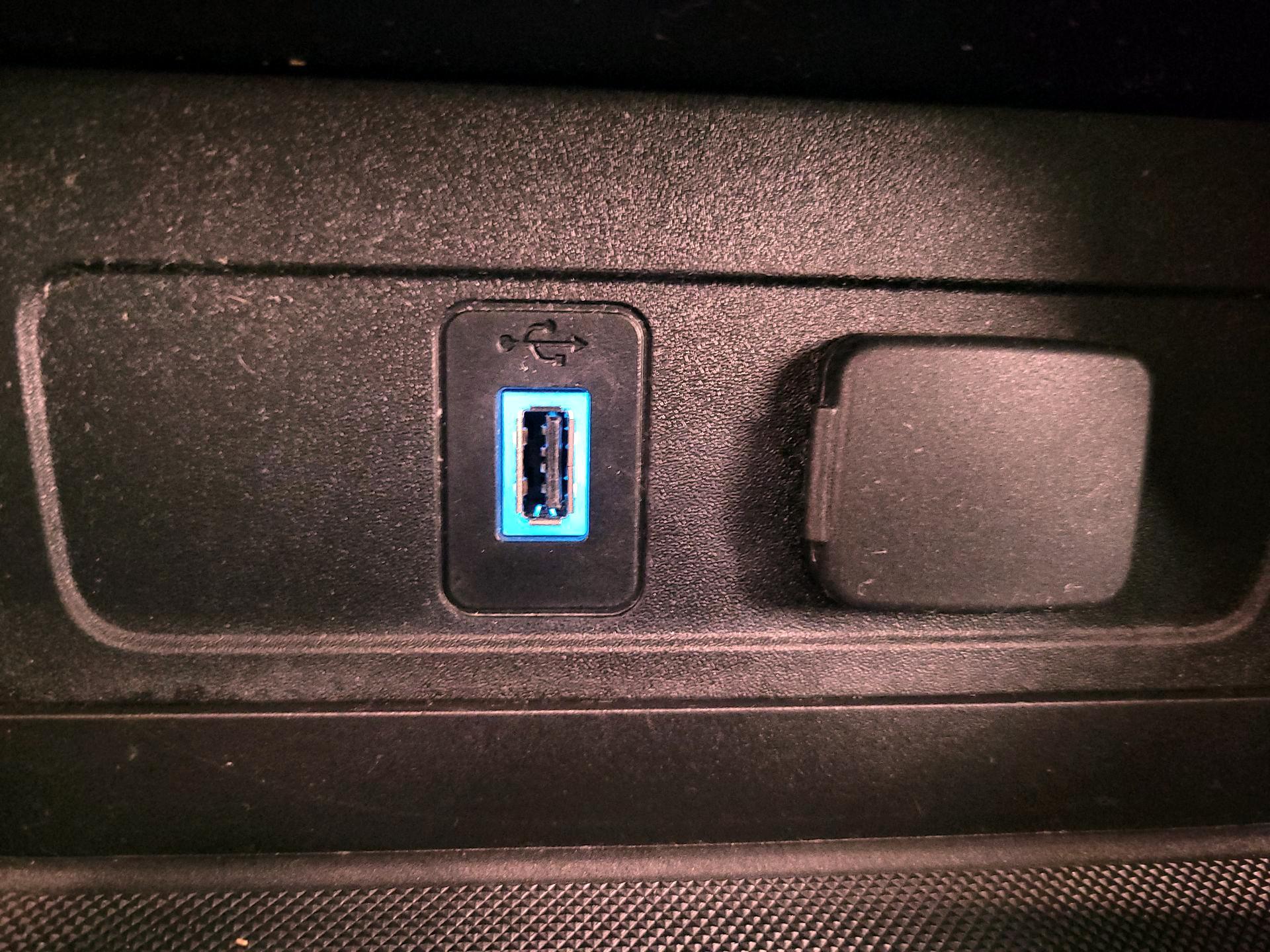 Thumbnail: 2017 Ford Escape - 18