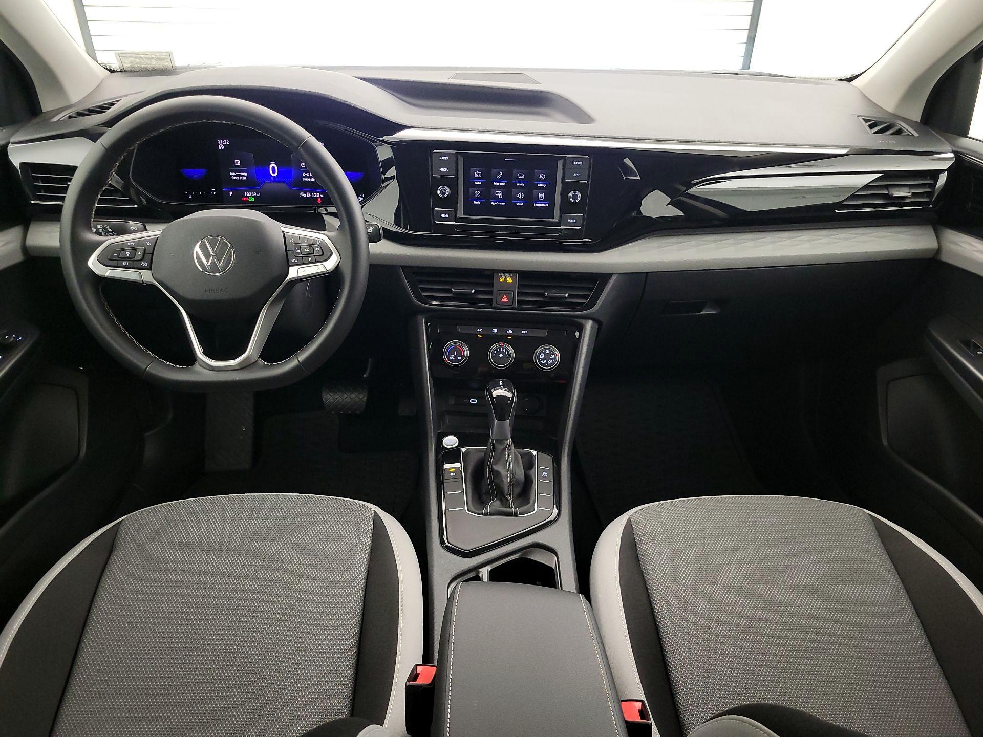 Thumbnail: 2023 Volkswagen Taos - 9