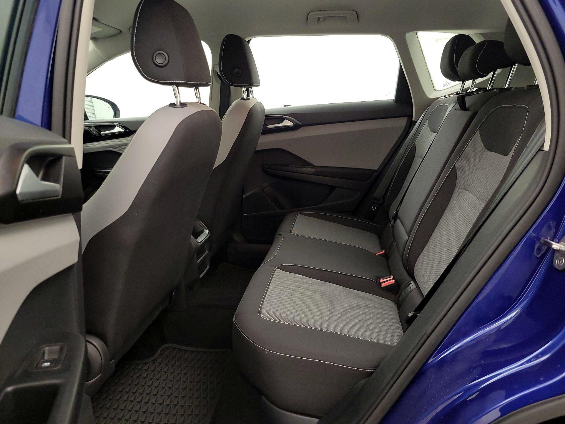 Thumbnail: 2023 Volkswagen Taos - 19