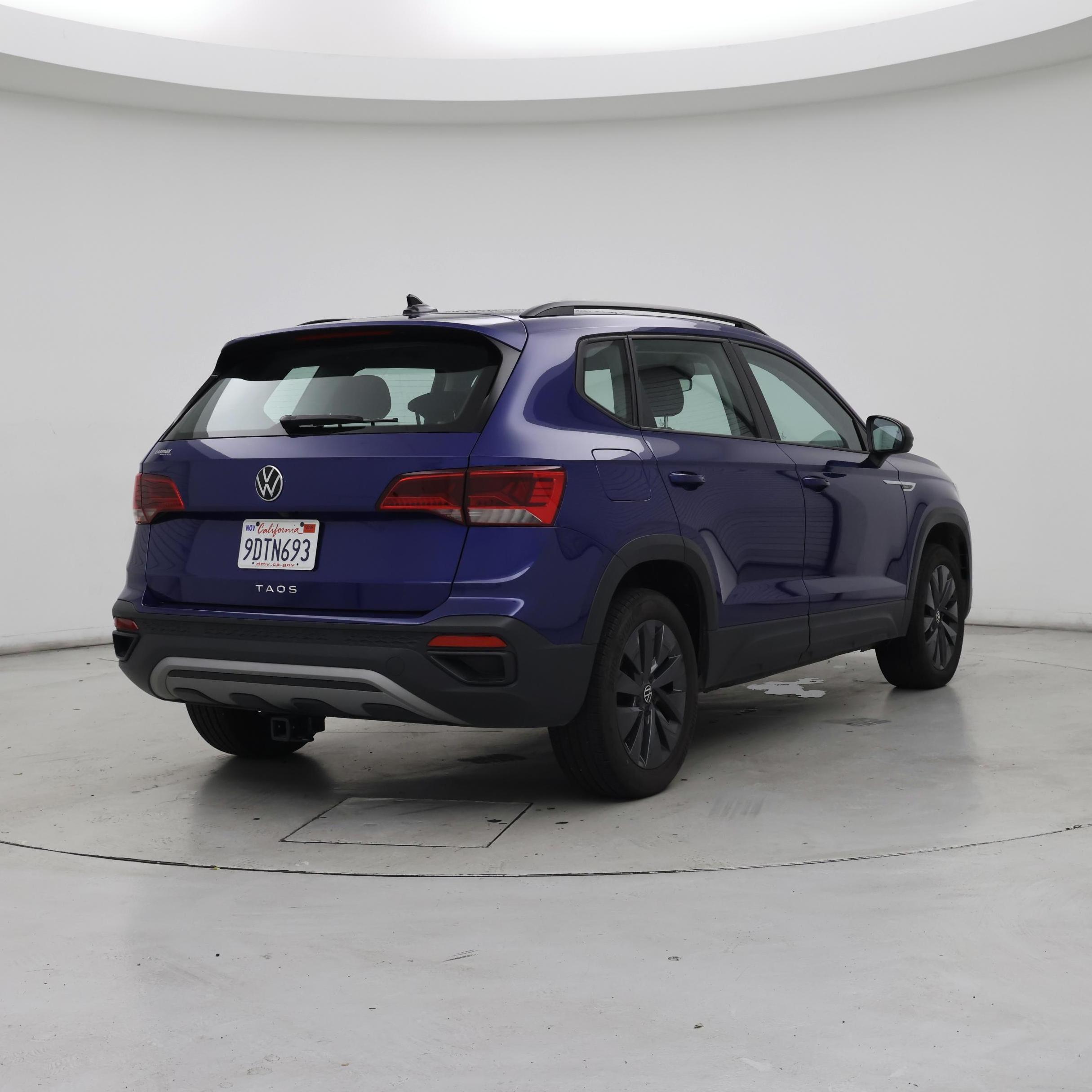 Thumbnail: 2023 Volkswagen Taos - 8