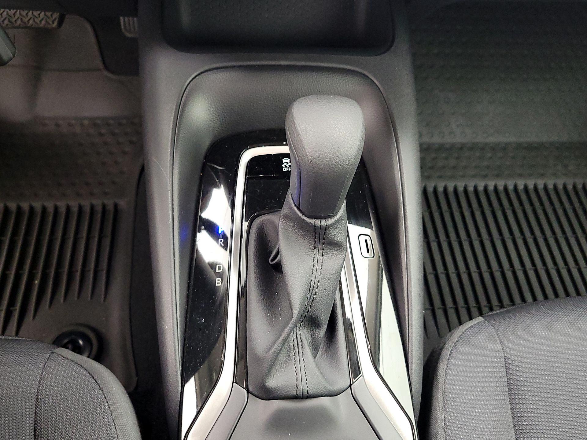 Thumbnail: 2025 Toyota Corolla - 17