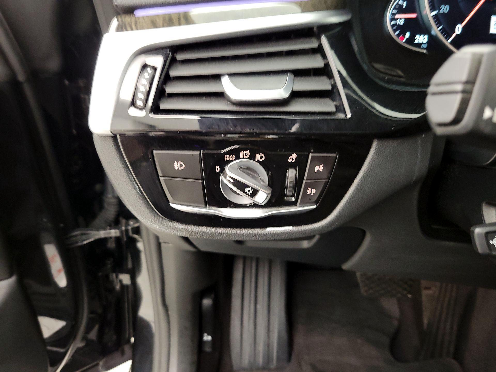 Thumbnail: 2018 BMW 6 Series - 13