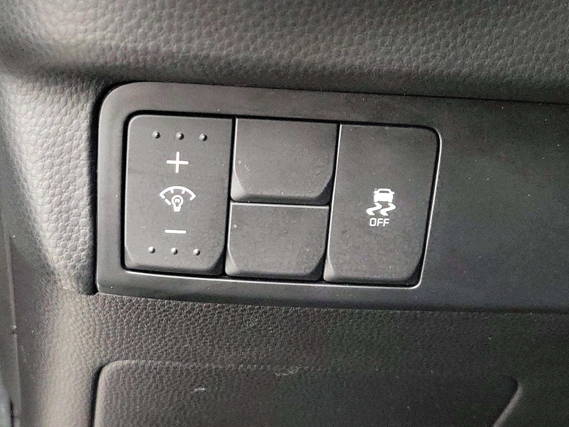 Thumbnail: 2018 Kia Soul - 13