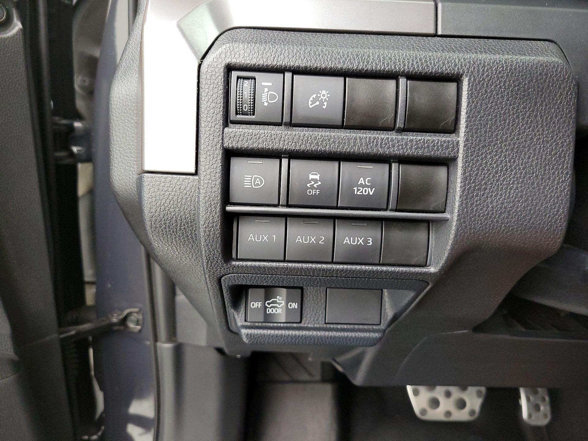 Thumbnail: 2024 Toyota Tacoma - 13