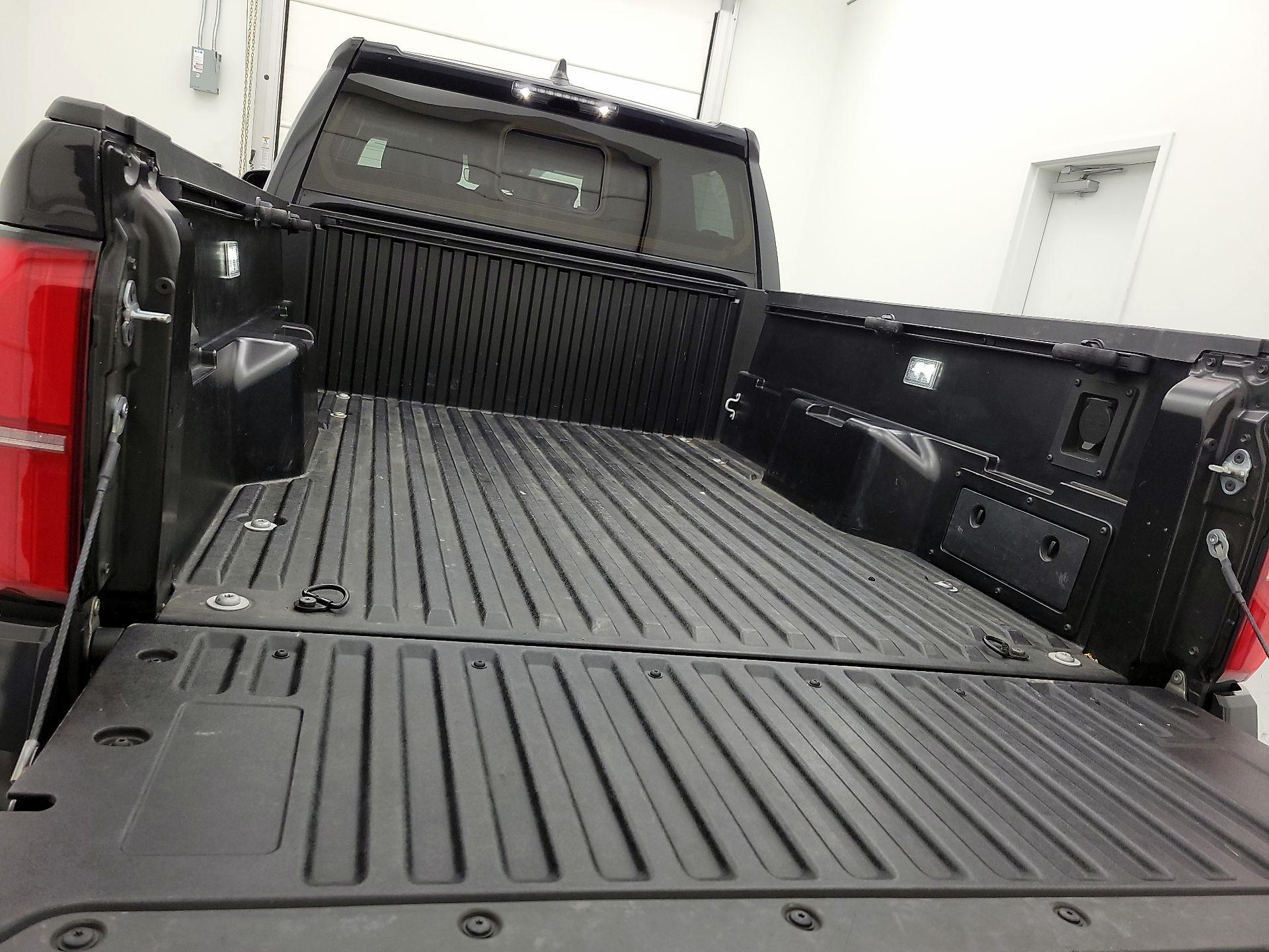 Thumbnail: 2024 Toyota Tacoma - 20