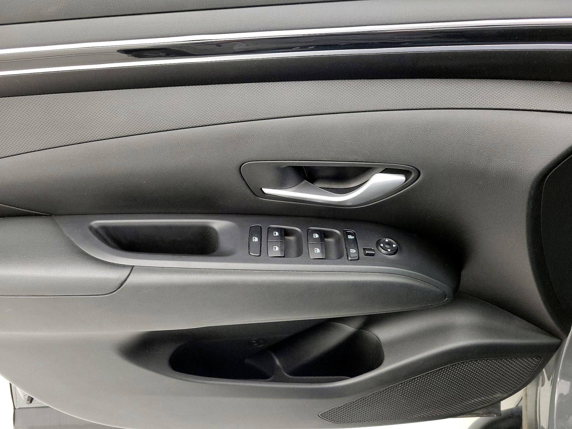 Thumbnail: 2023 Hyundai Santa Cruz - 12