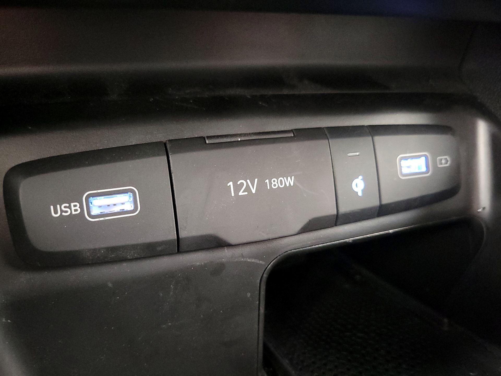 Thumbnail: 2023 Hyundai Santa Cruz - 18