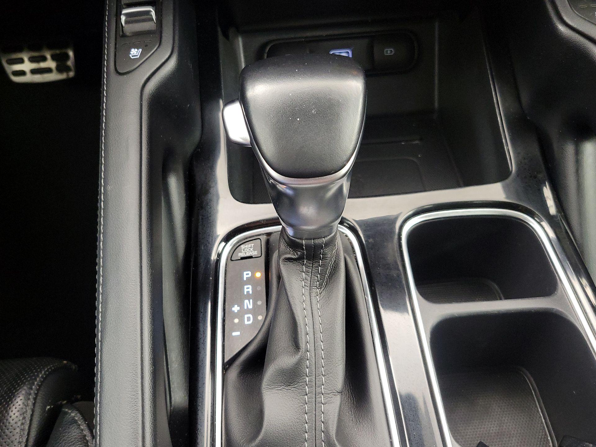 Thumbnail: 2022 Kia Telluride - 18