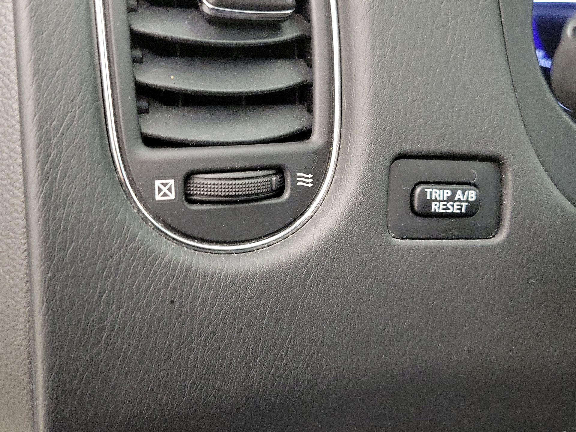 Thumbnail: 2017 INFINITI QX50 - 13