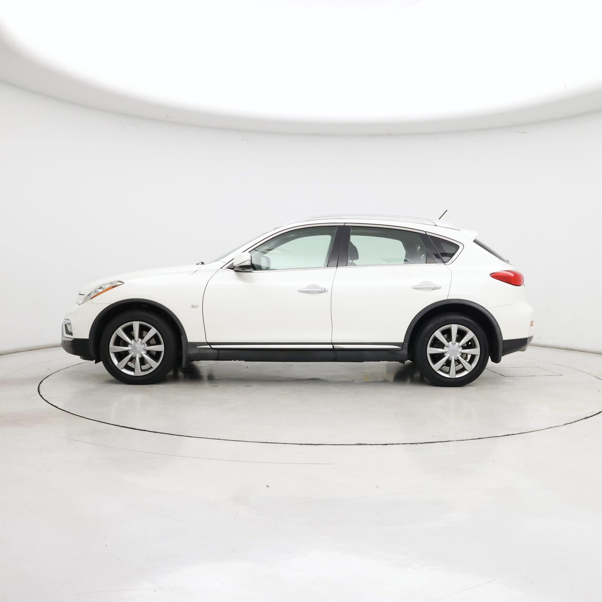 Thumbnail: 2017 INFINITI QX50 - 3