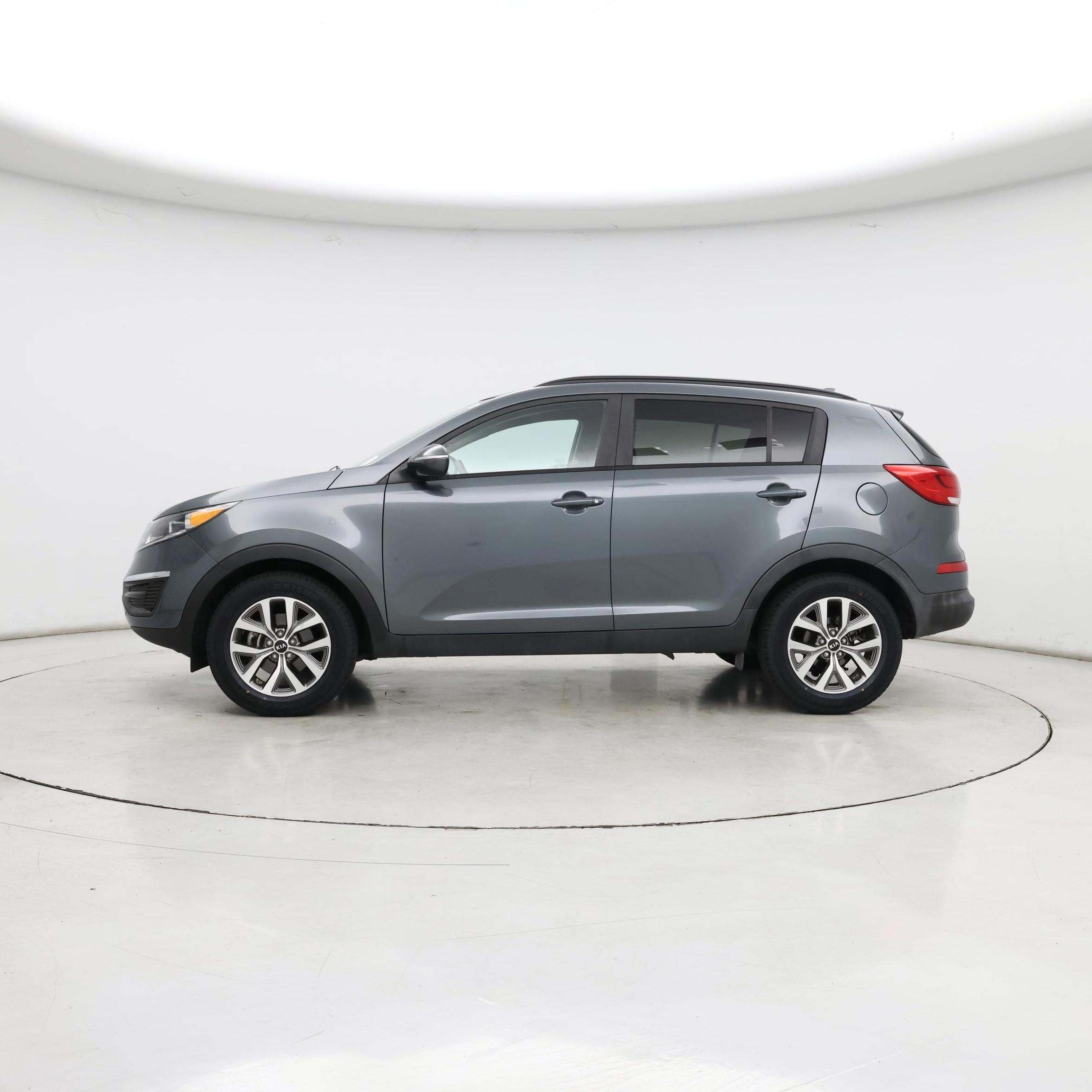 Thumbnail: 2014 Kia Sportage - 3