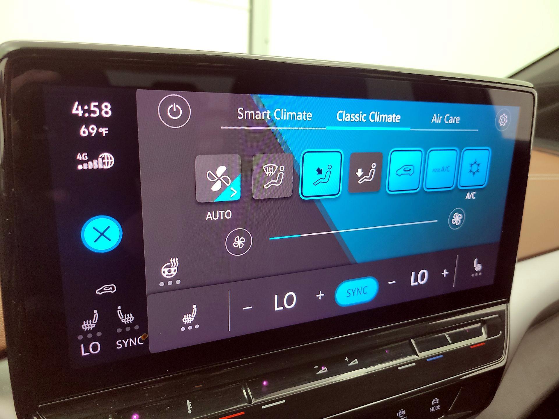 Thumbnail: 2021 Volkswagen ID.4 - 17