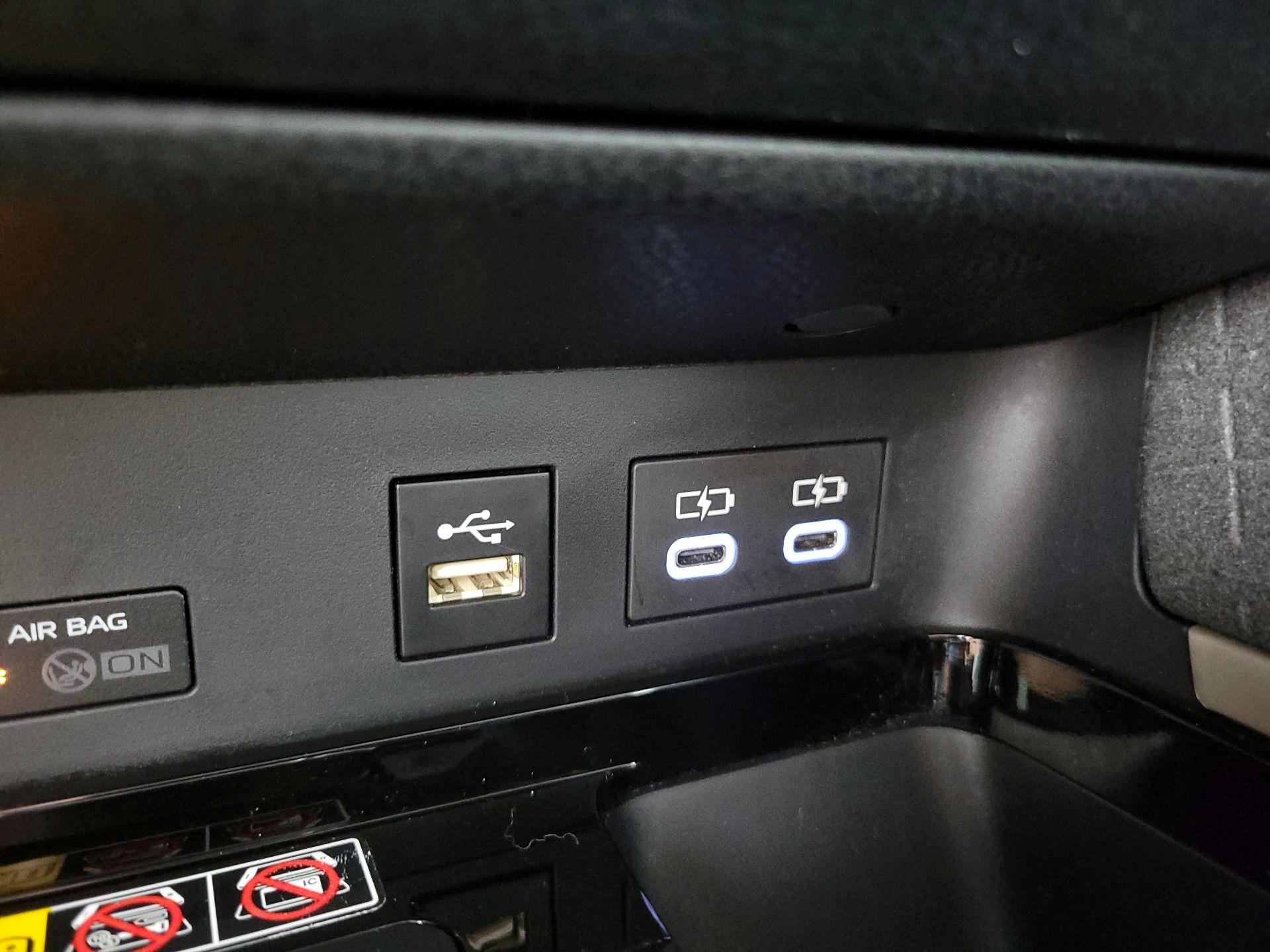 Thumbnail: 2025 Toyota Camry - 18