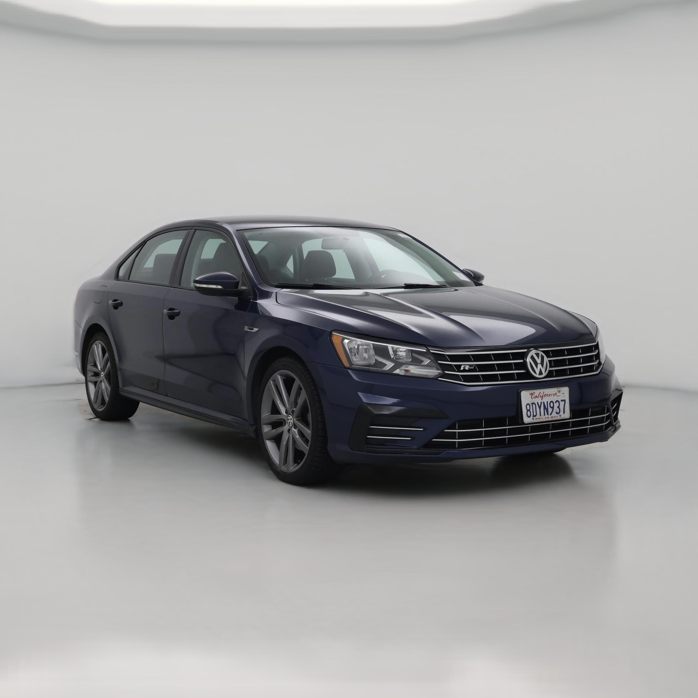 Thumbnail: 2018 Volkswagen Passat - 1