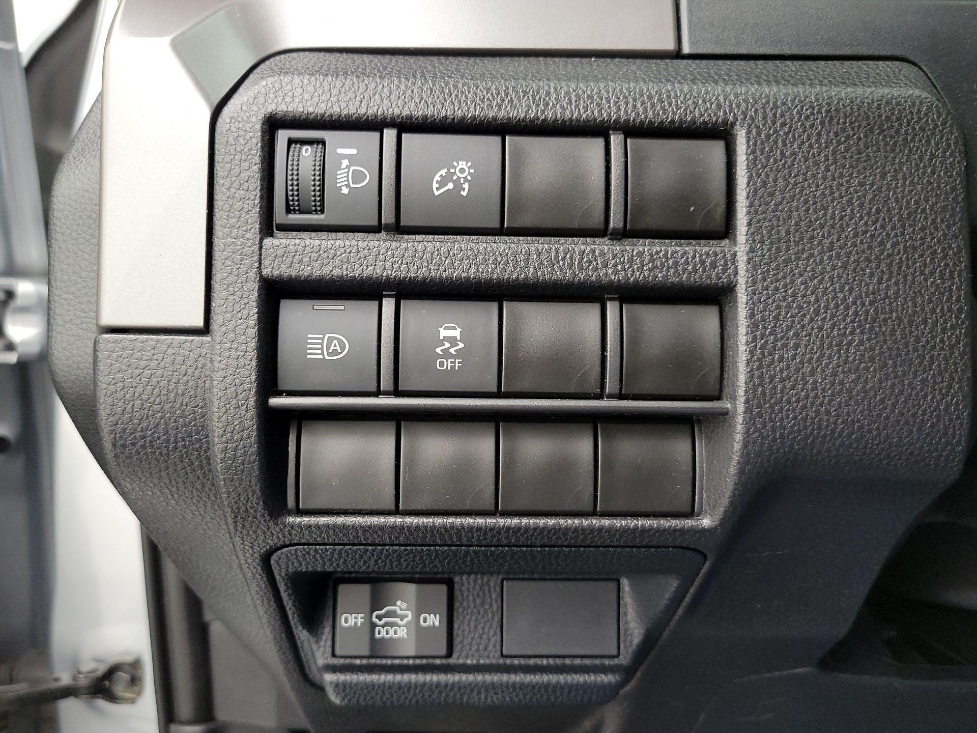 Thumbnail: 2024 Toyota Tacoma - 13