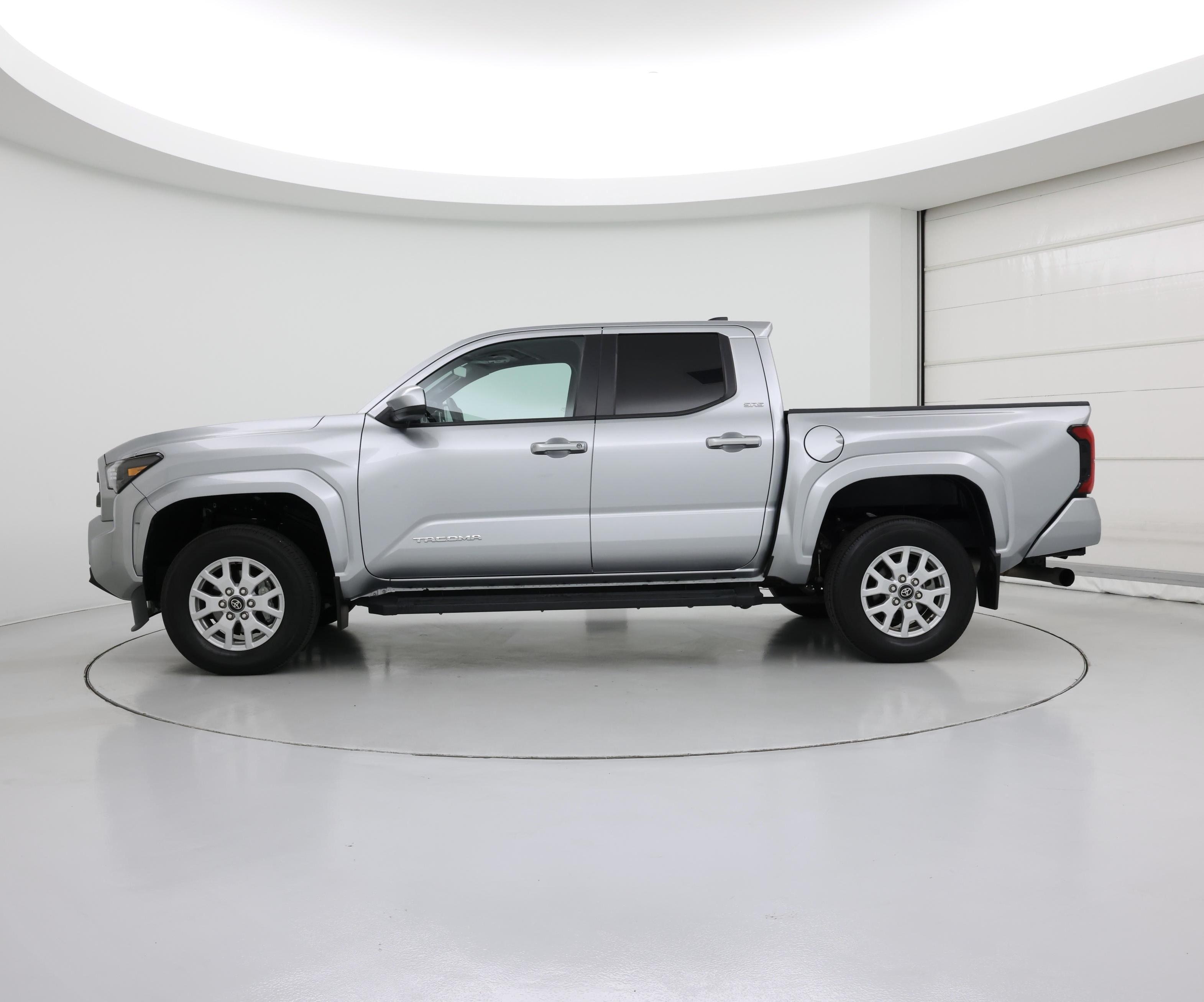 Thumbnail: 2024 Toyota Tacoma - 3
