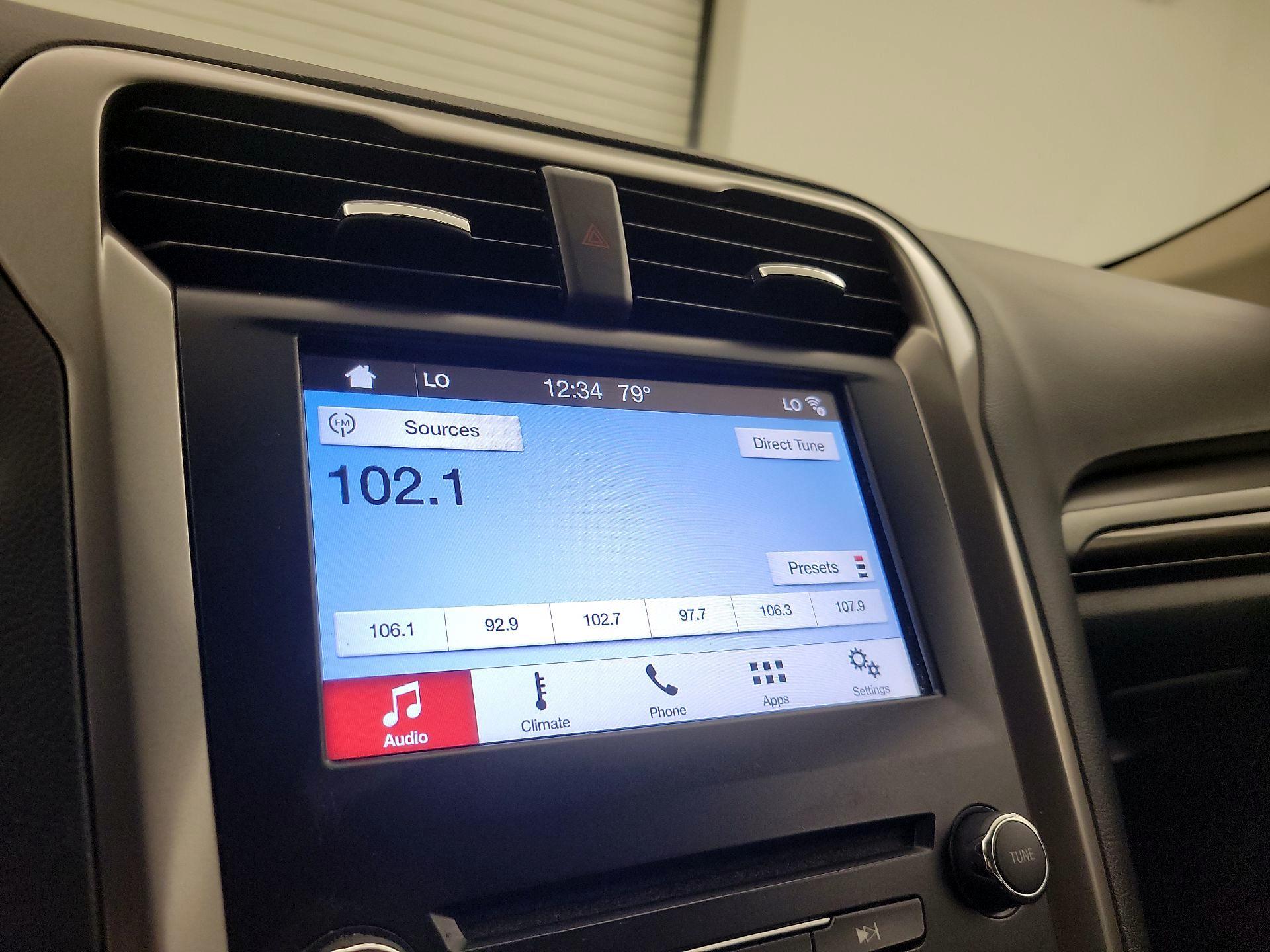 Thumbnail: 2018 Ford Fusion - 15