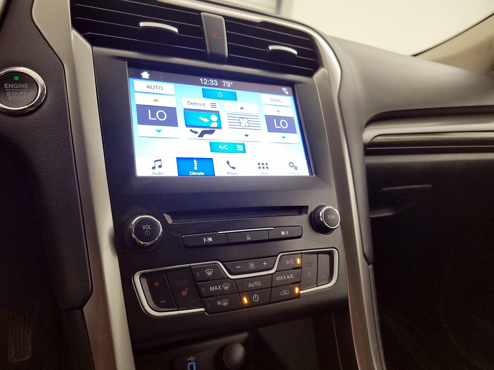 Thumbnail: 2018 Ford Fusion - 16