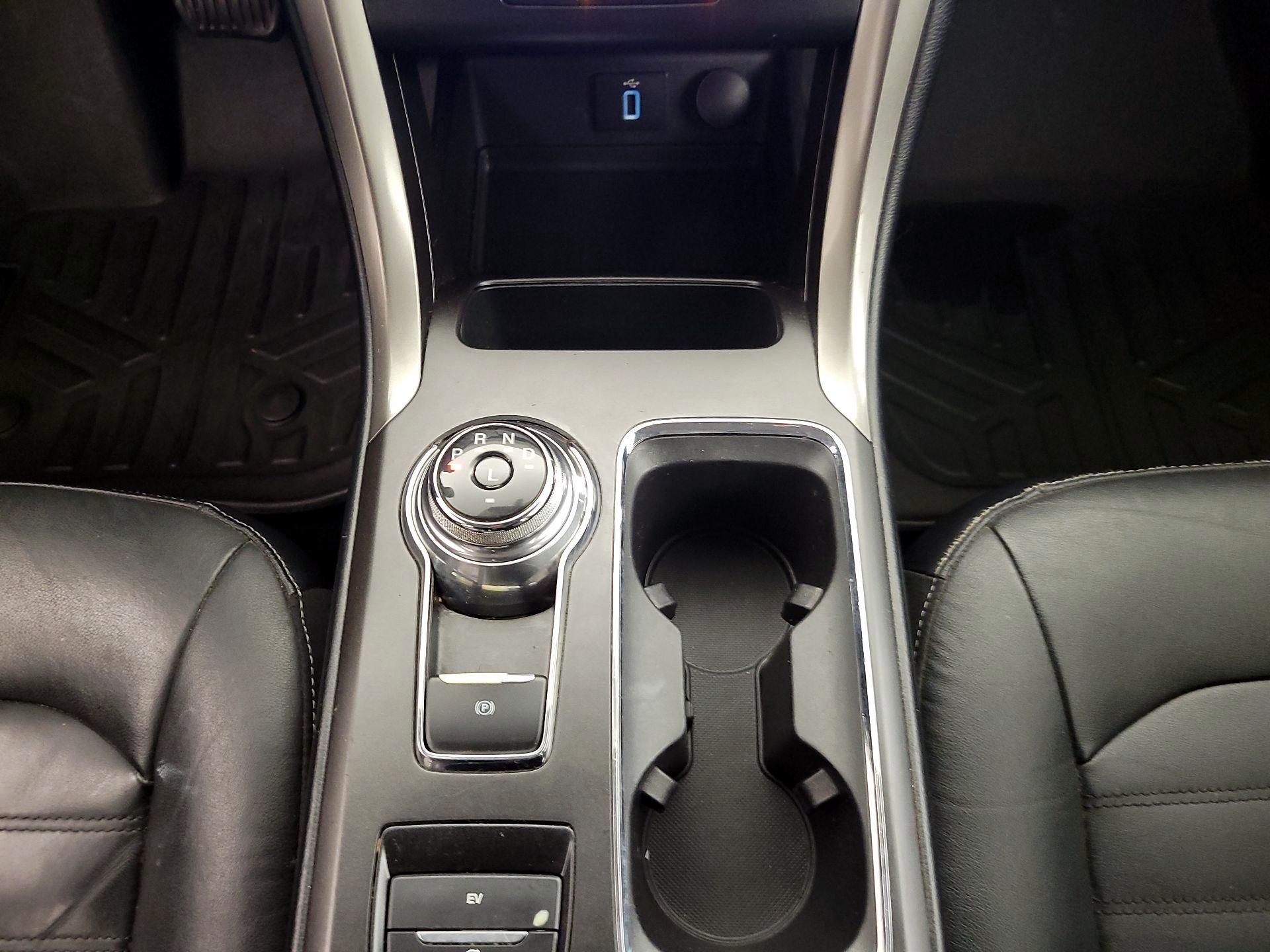 Thumbnail: 2018 Ford Fusion - 17