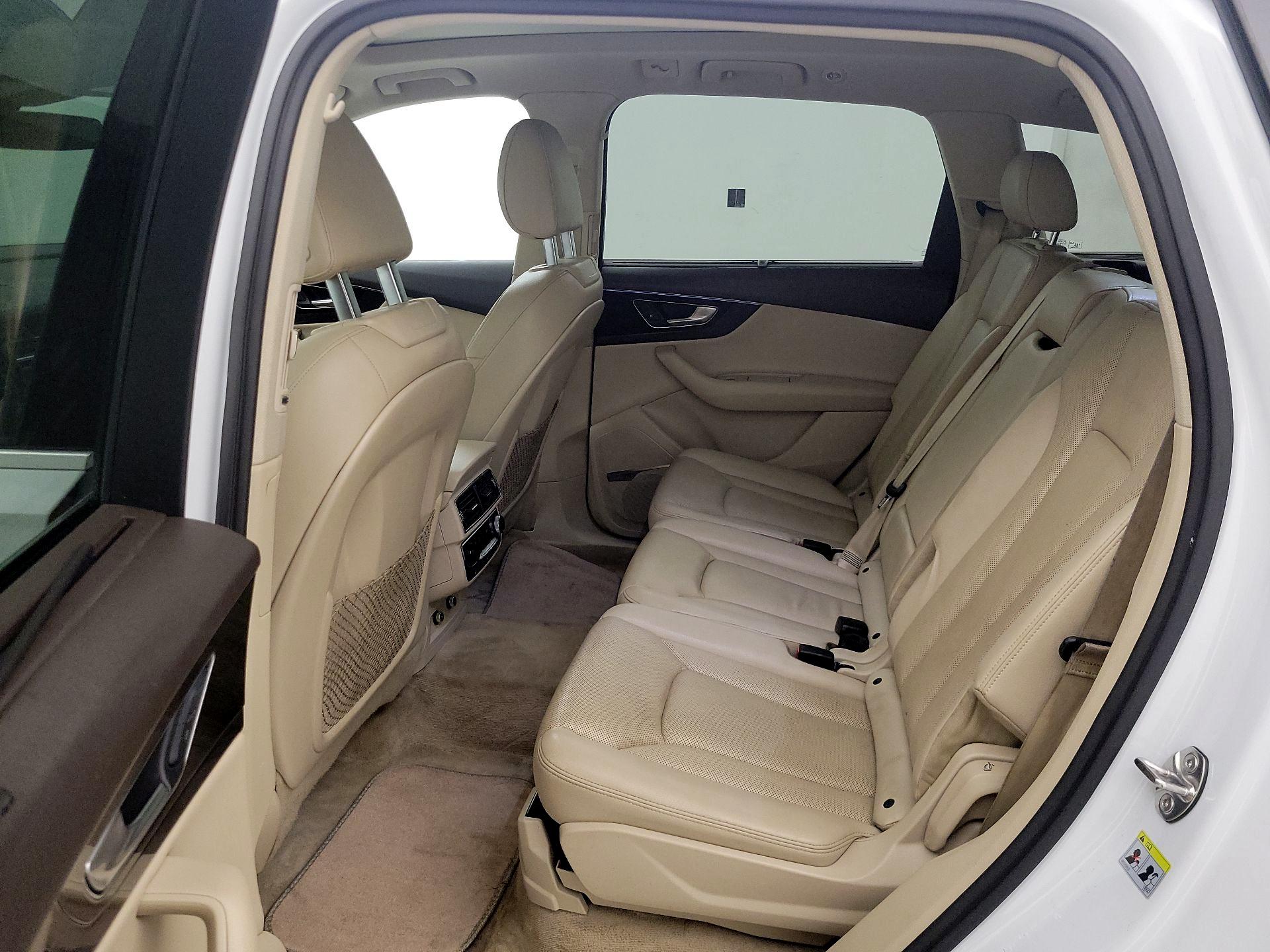 Thumbnail: 2019 Audi Q7 - 20