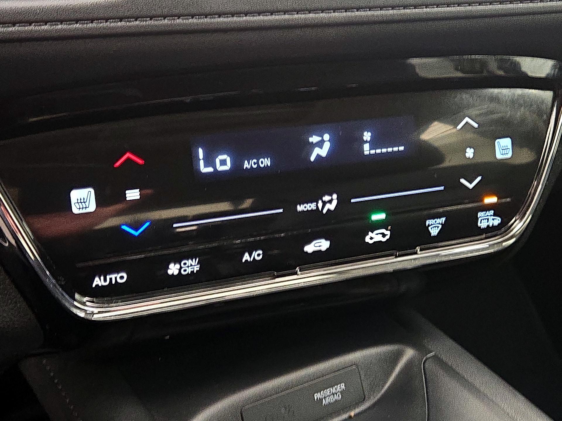 Thumbnail: 2016 Honda HR-V - 15