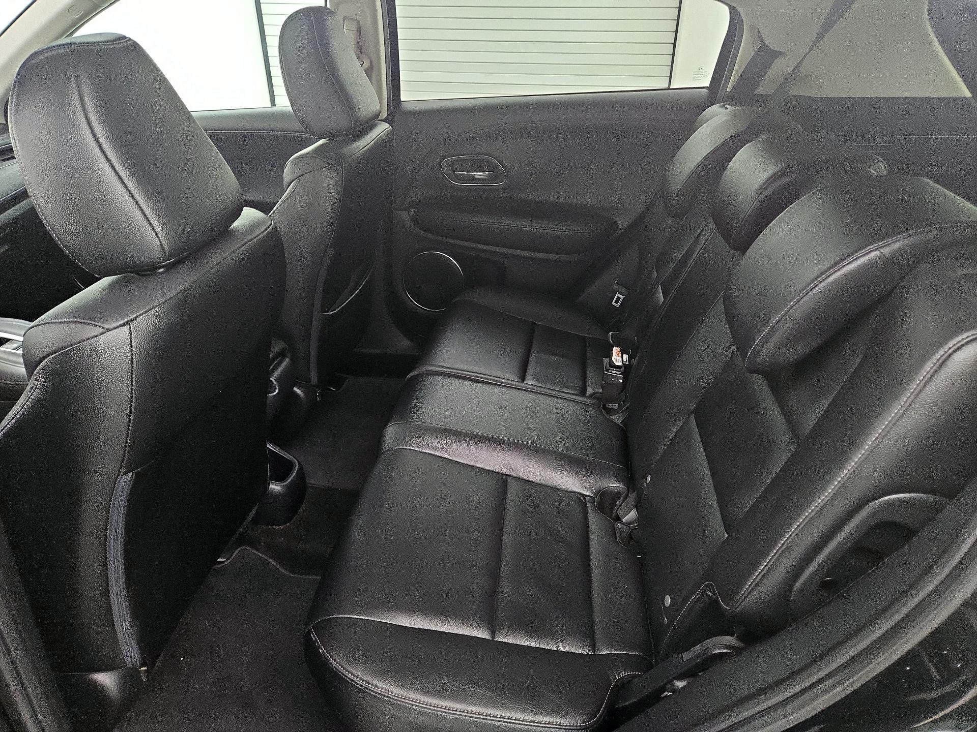 Thumbnail: 2016 Honda HR-V - 18