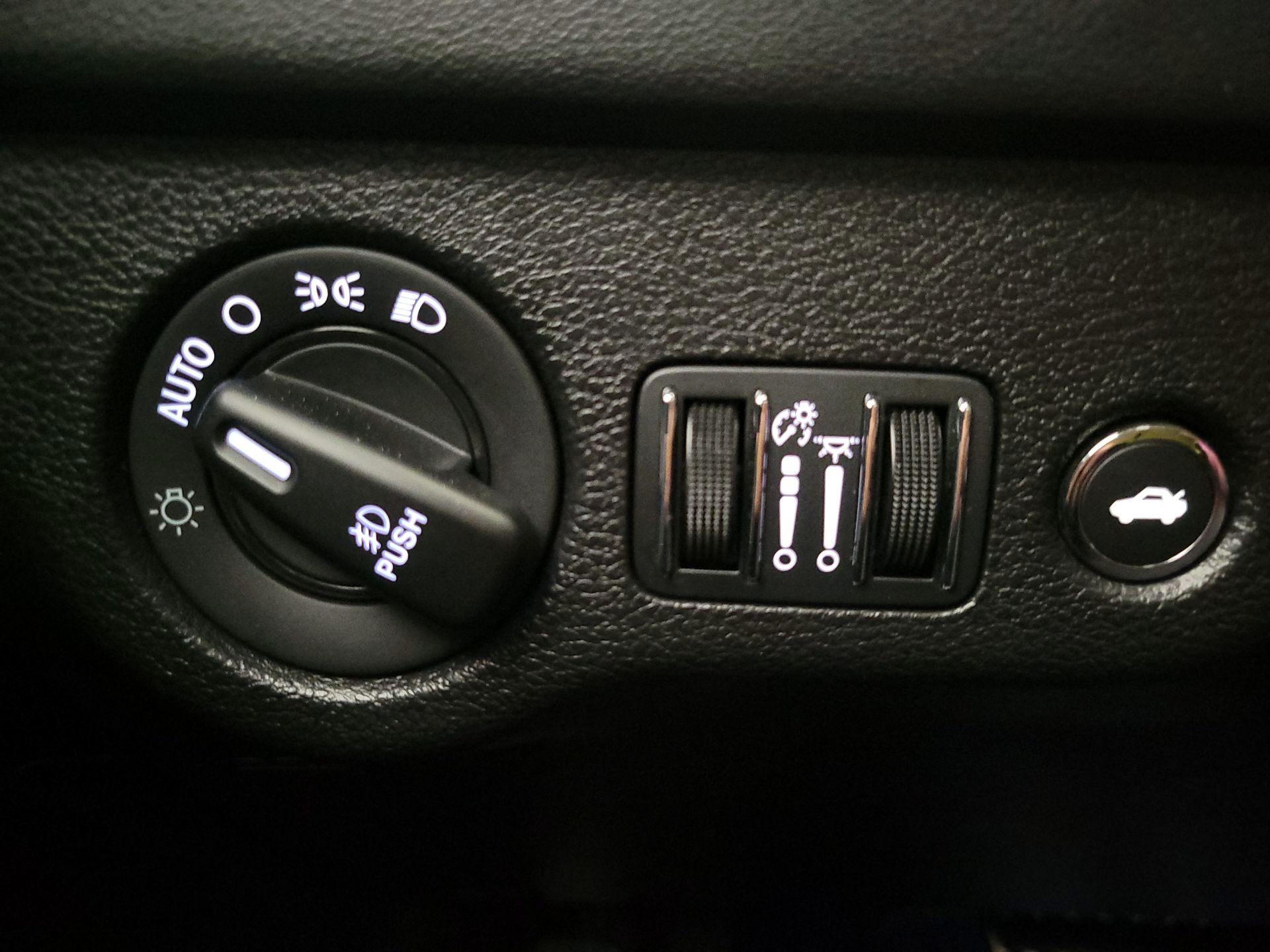 Thumbnail: 2022 Dodge Charger - 13