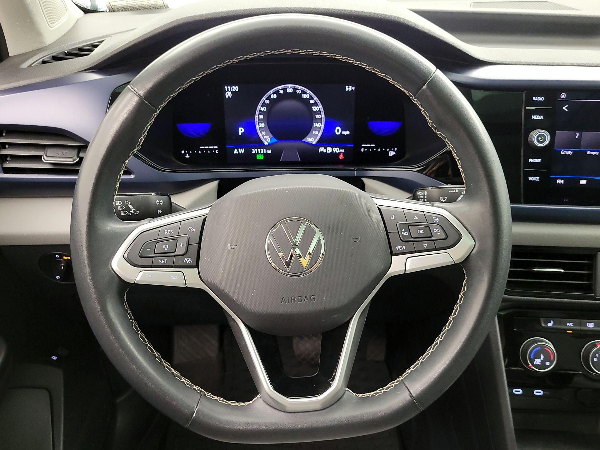 Thumbnail: 2023 Volkswagen Taos - 10